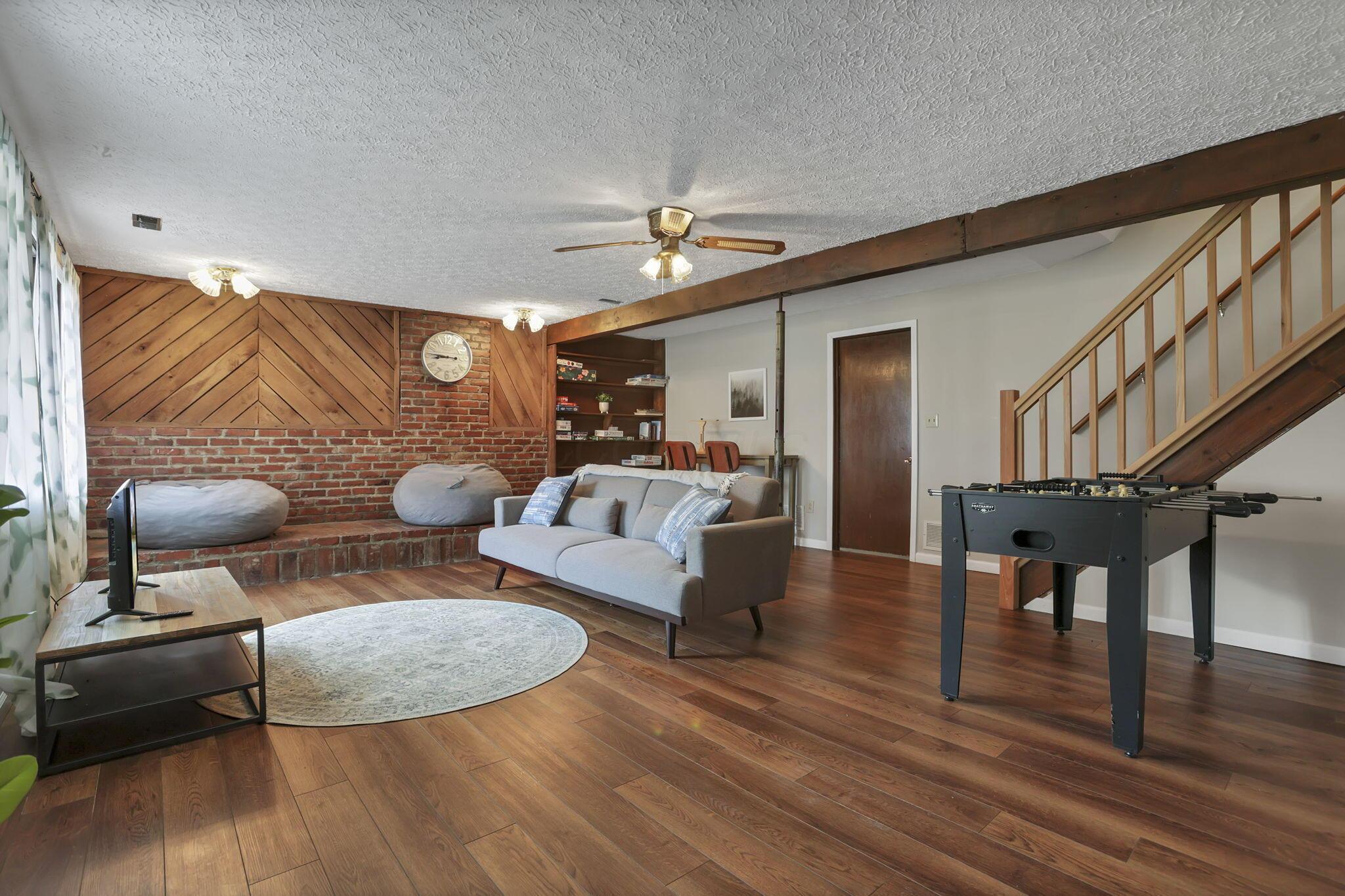 22913 Goose Creek Road Property Photo 10
