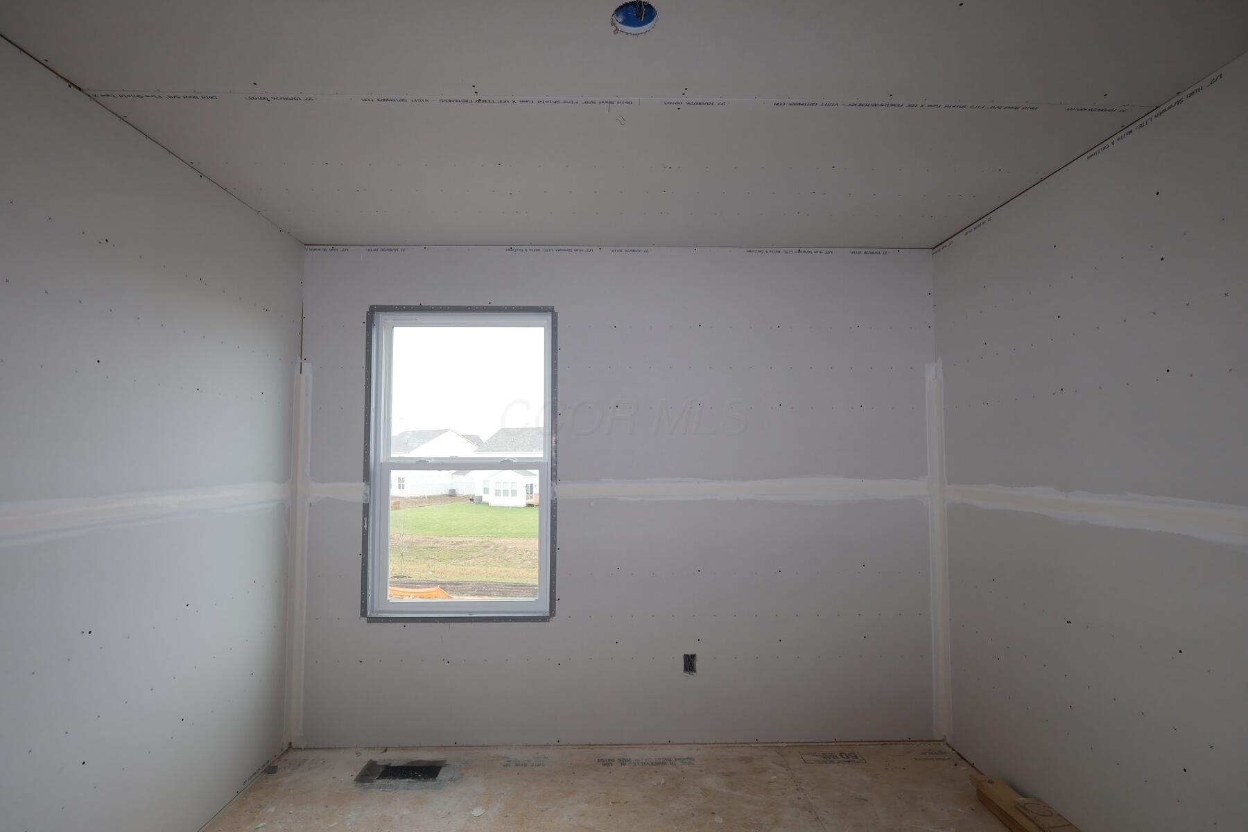 323 Beck Way Property Photo 8