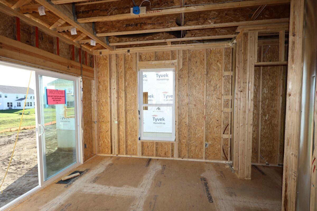 323 Beck Way Property Photo 9
