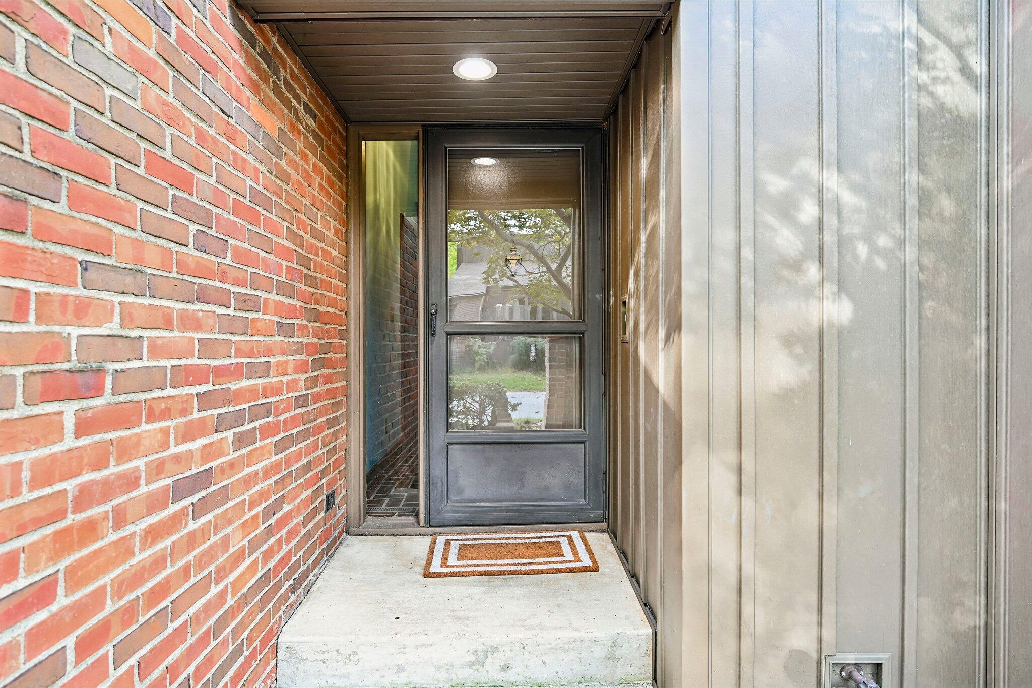 95 Glen Drive Property Photo 2
