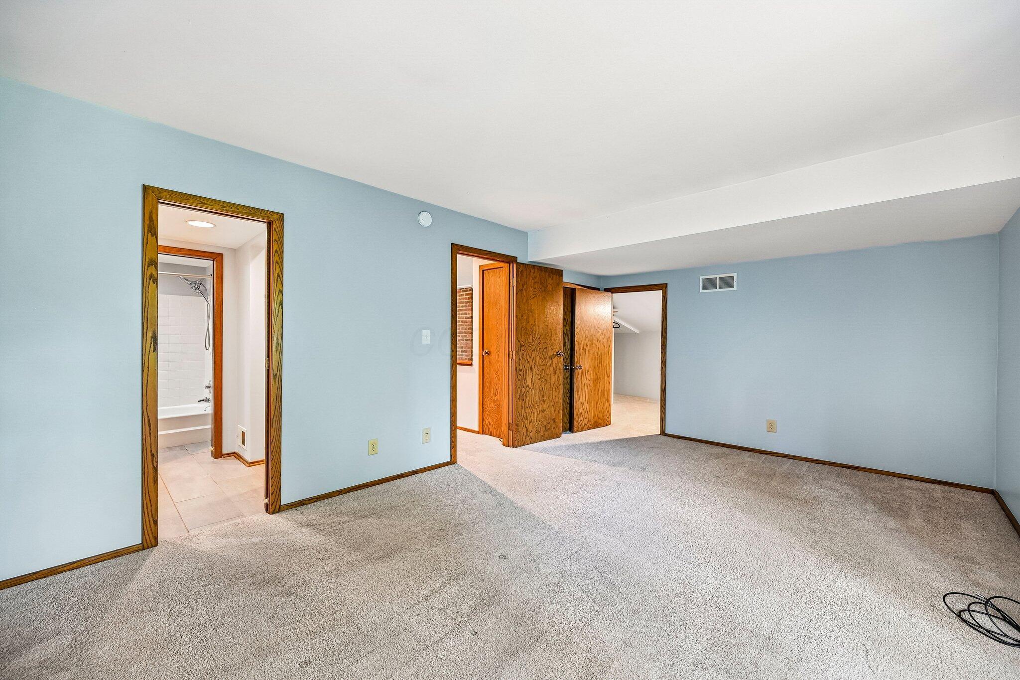 95 Glen Drive Property Photo 30