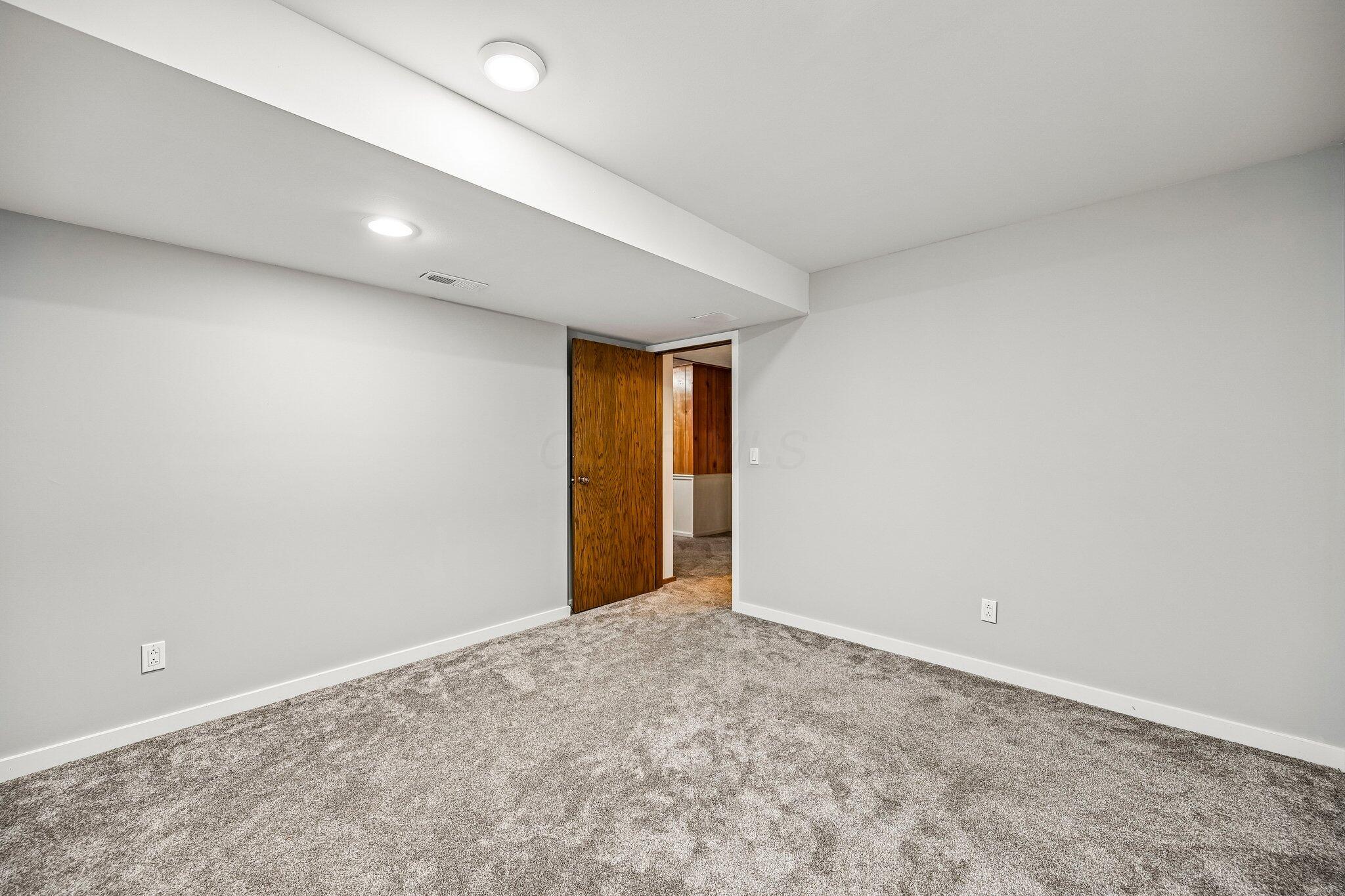 95 Glen Drive Property Photo 35