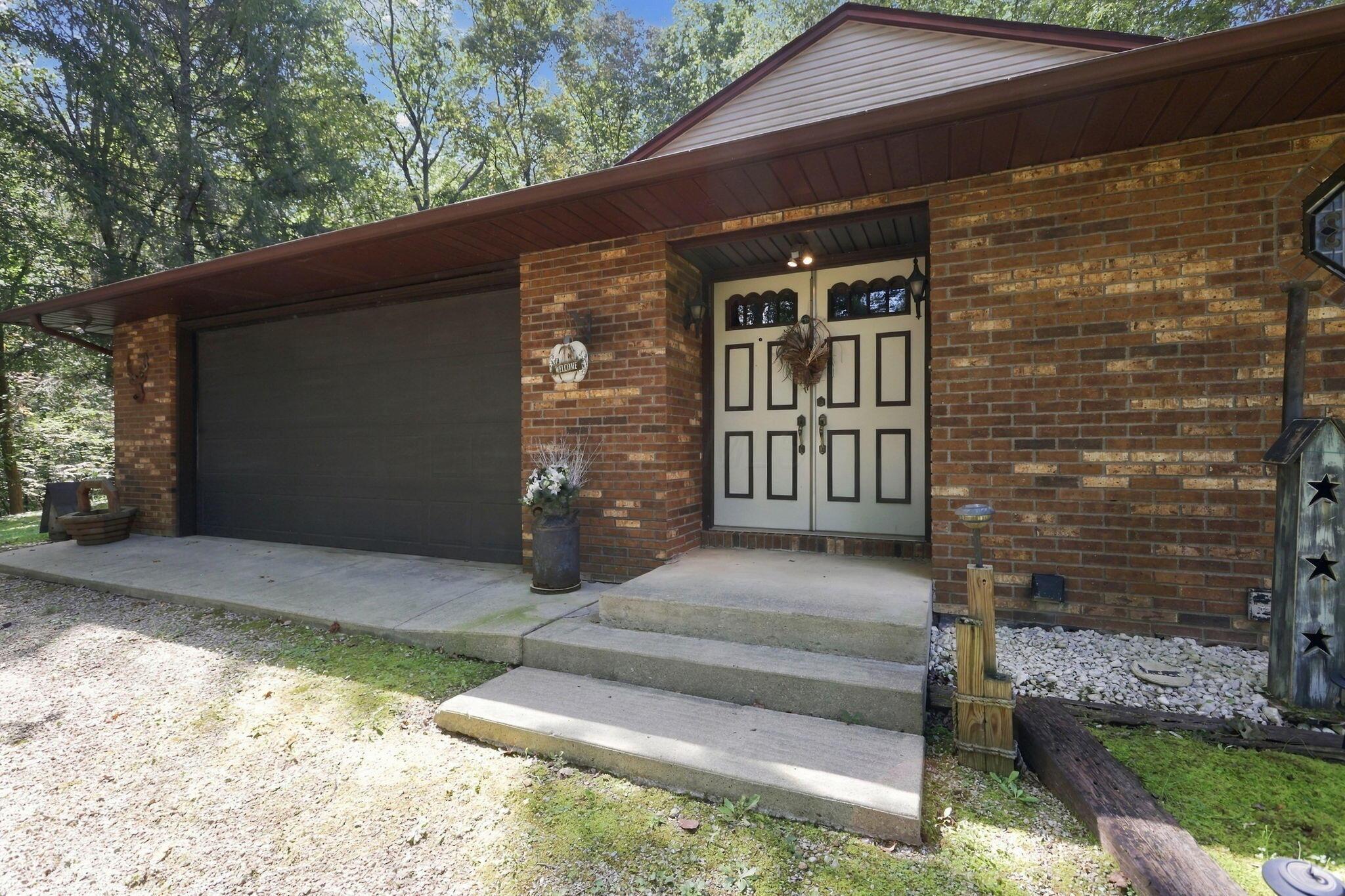 34199 Keller Road Property Photo 5