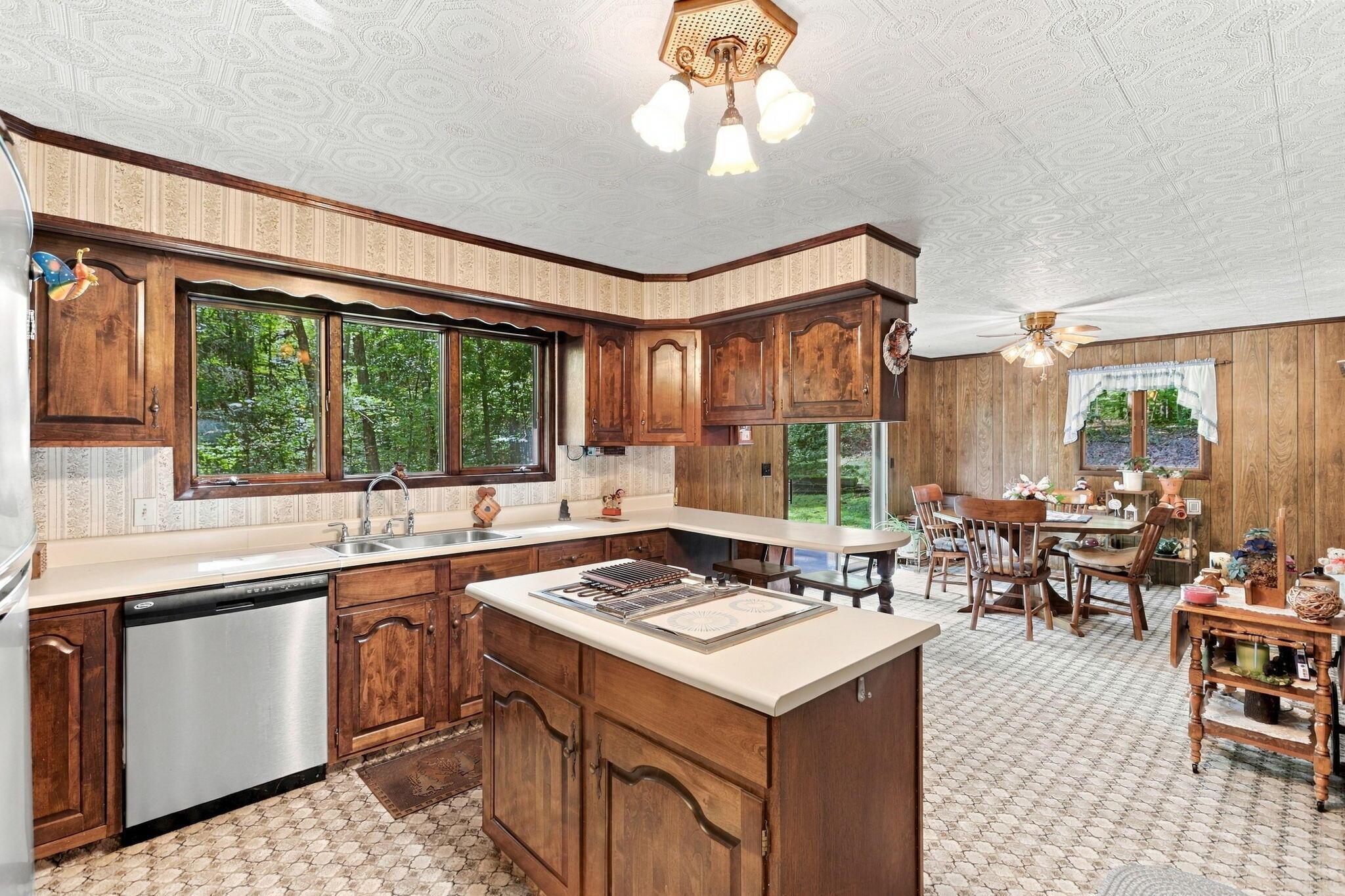 34199 Keller Road Property Photo 19