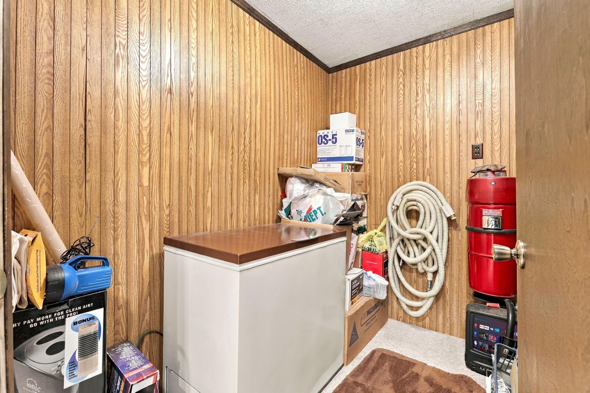 34199 Keller Road Property Photo 23