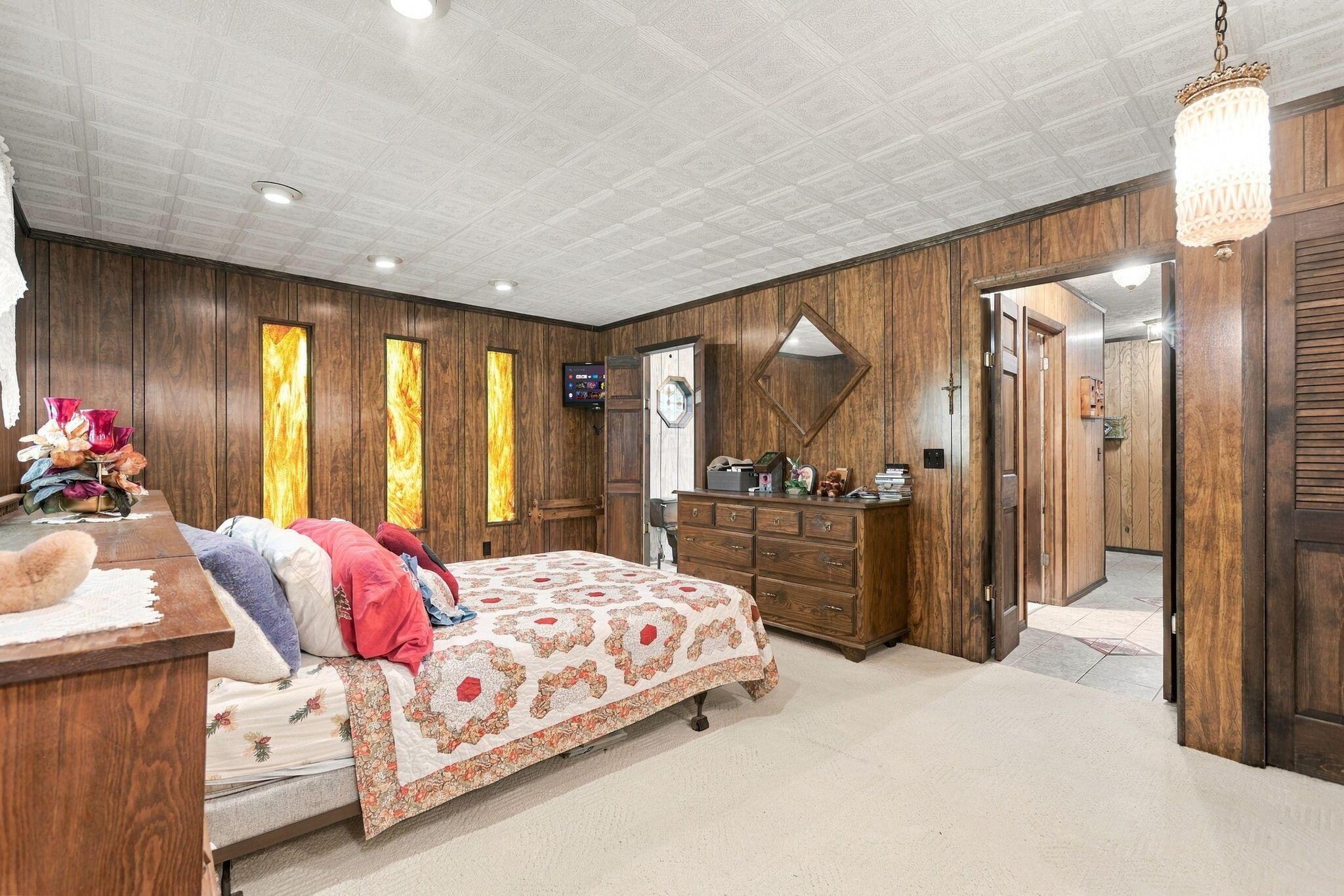 34199 Keller Road Property Photo 28