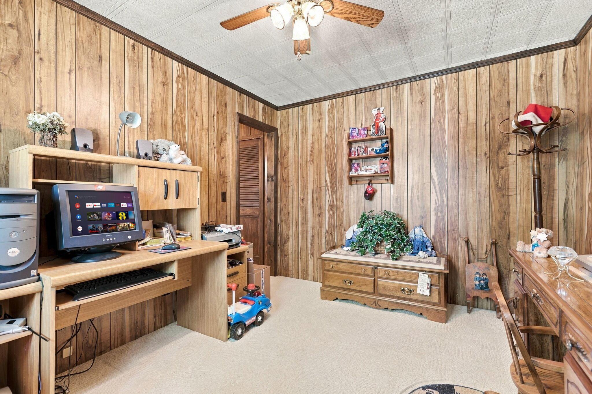 34199 Keller Road Property Photo 31