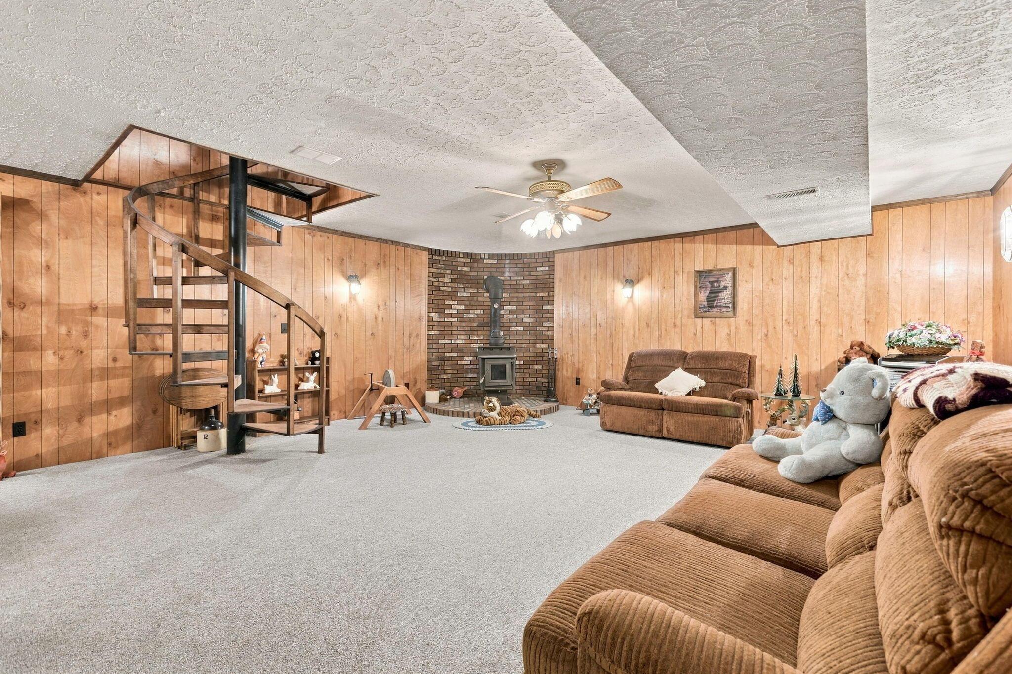 34199 Keller Road Property Photo 36