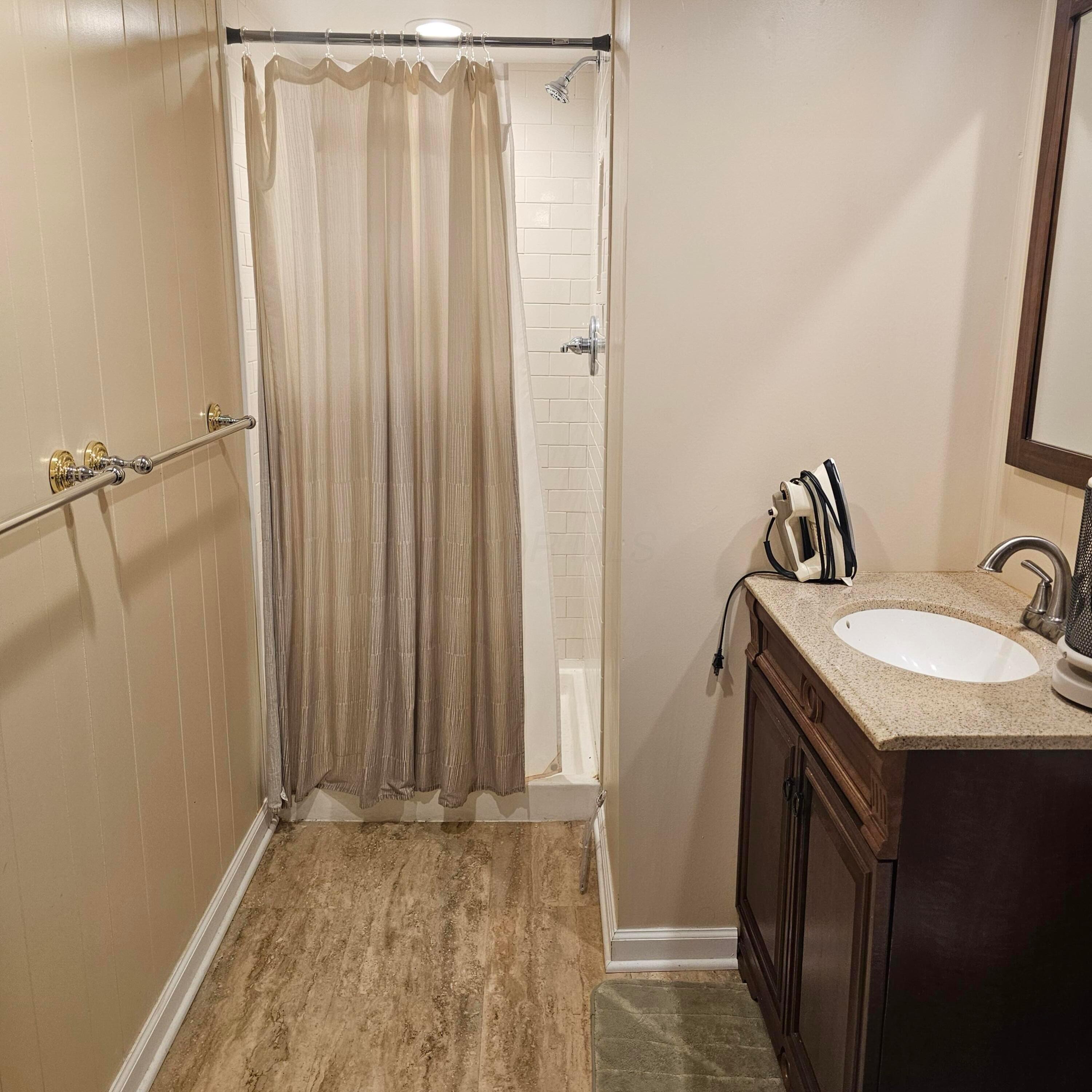 1208 Shady Hill Drive Property Photo 9