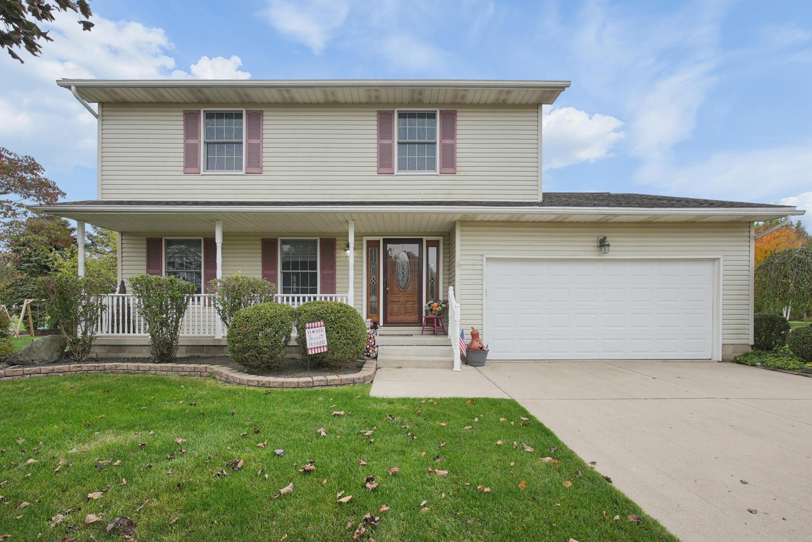 269 Thames Court Property Photo 1