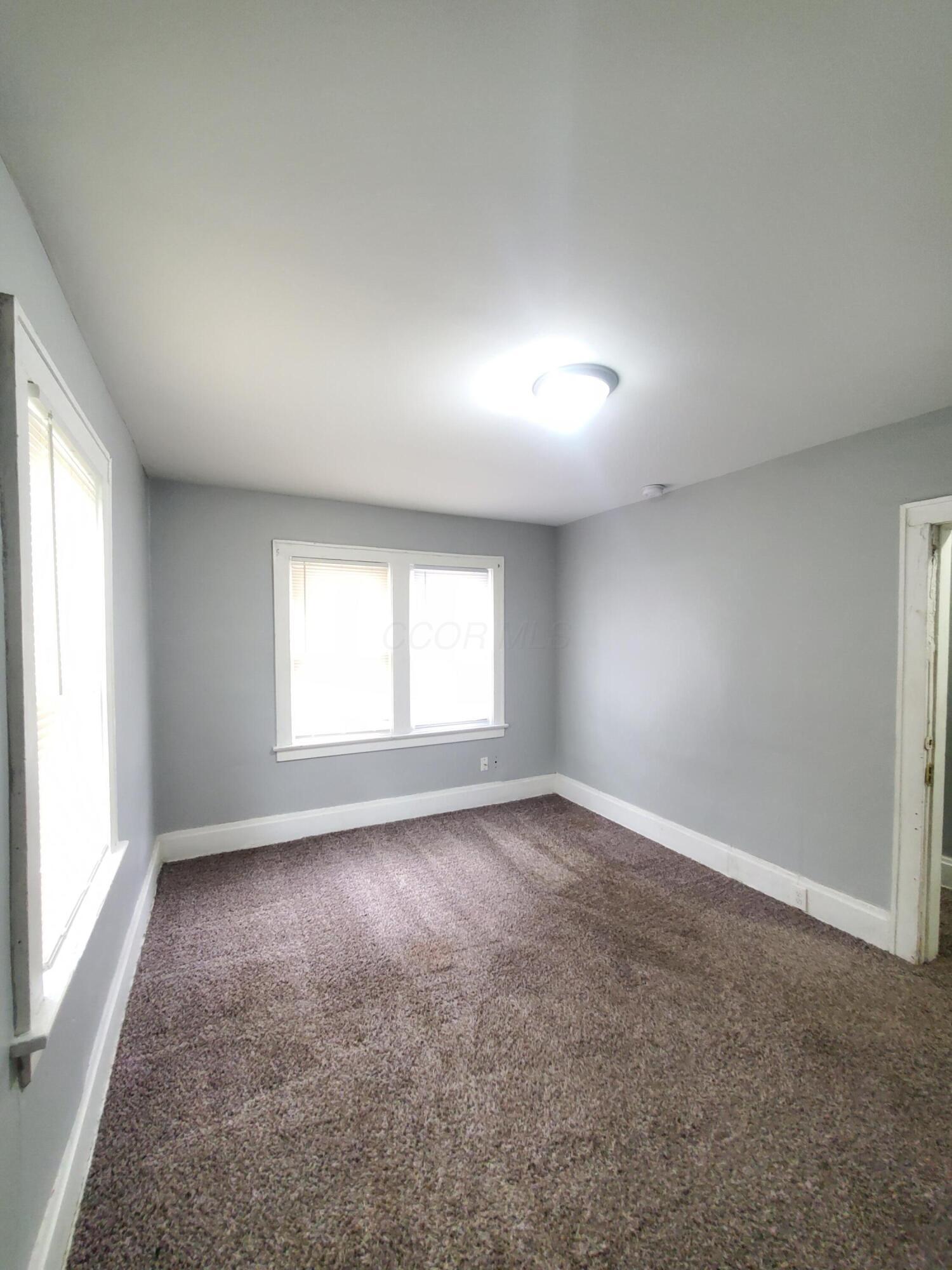 2205-2207 Sullivant Avenue Property Photo 23