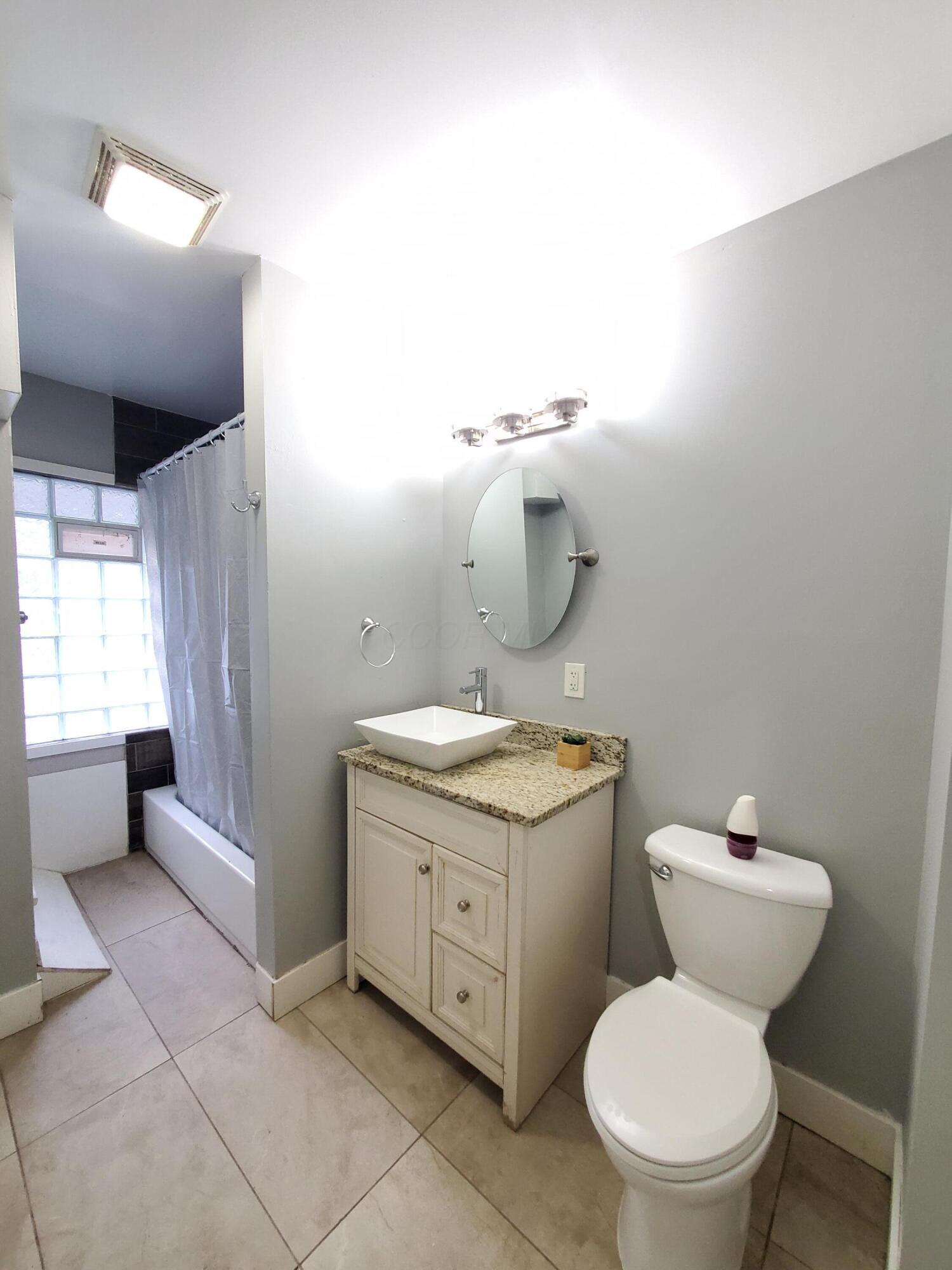 2205-2207 Sullivant Avenue Property Photo 24