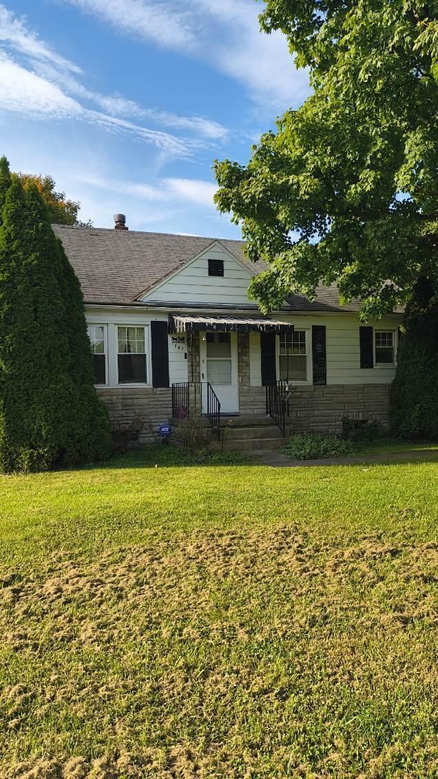 751 Prairie Avenue Property Photo 1