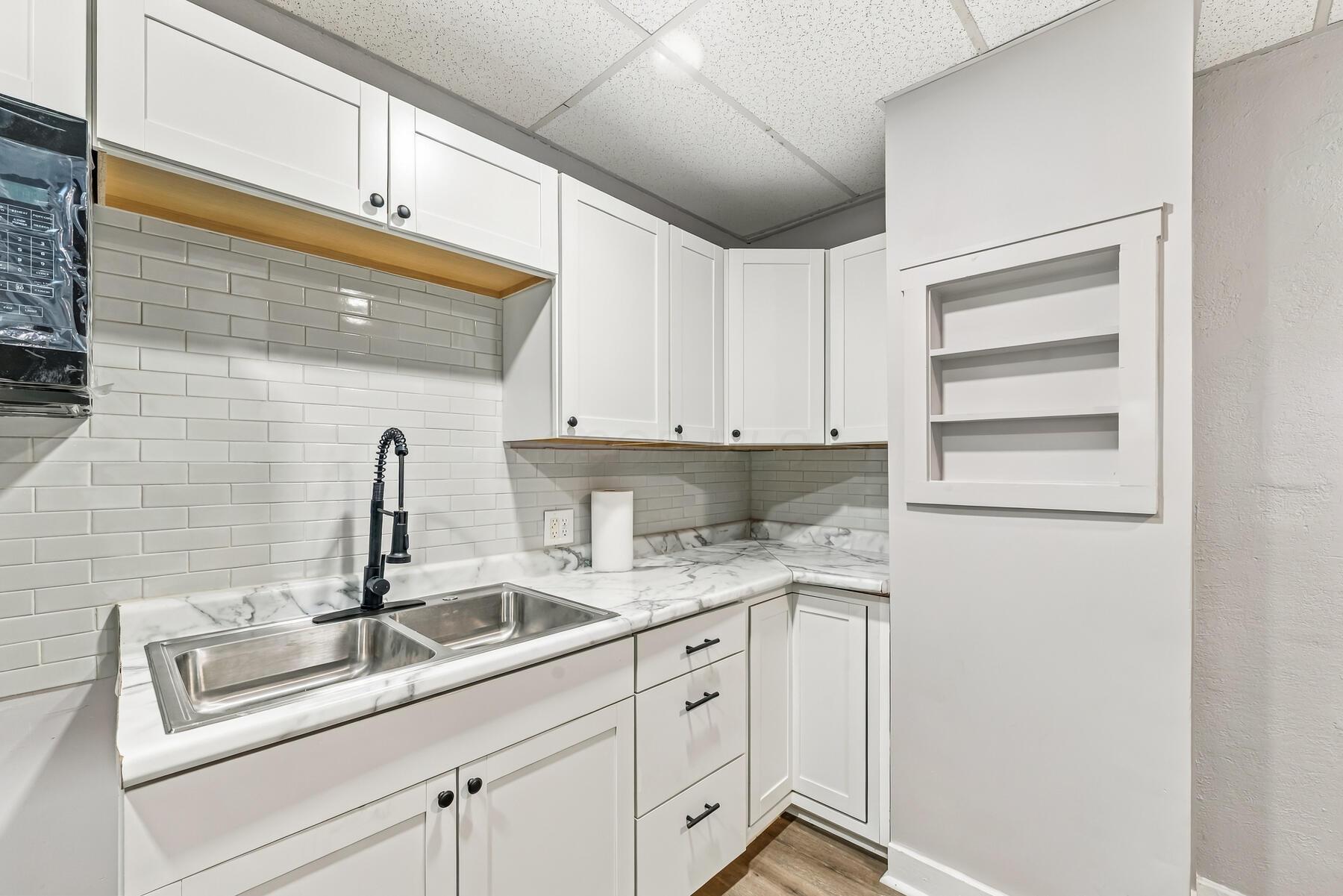 428 N State Street Property Photo 12