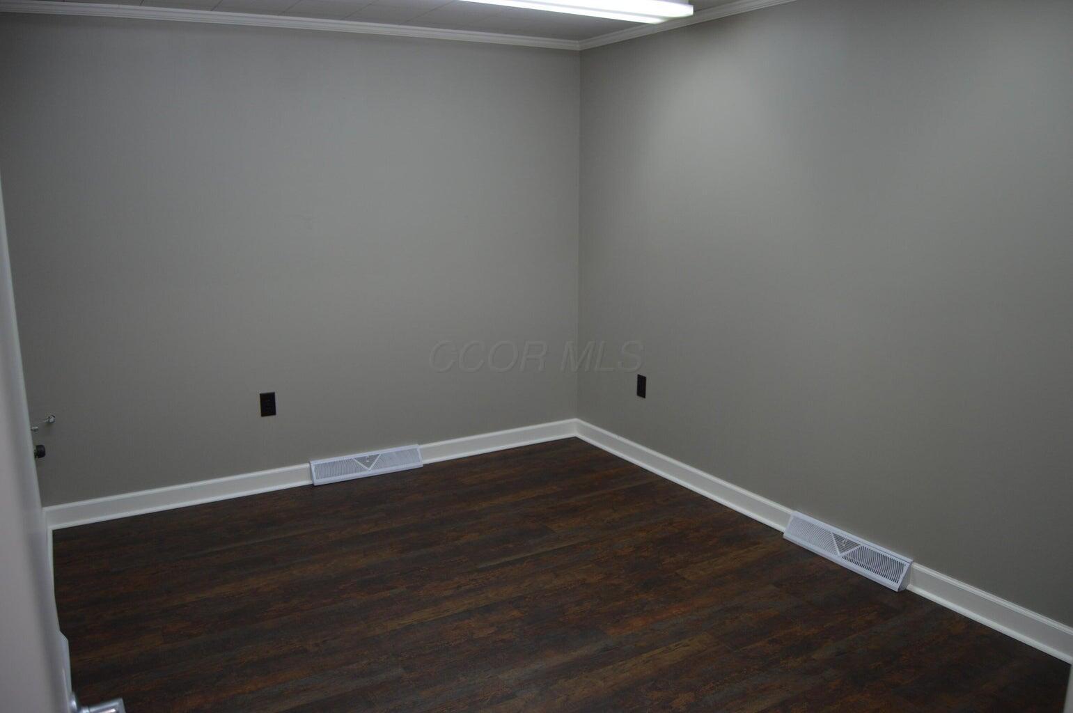435 E Main Street Property Photo 12