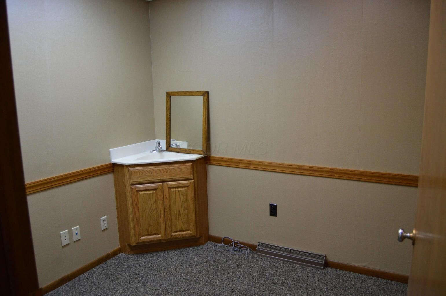 435 E Main Street Property Photo 13