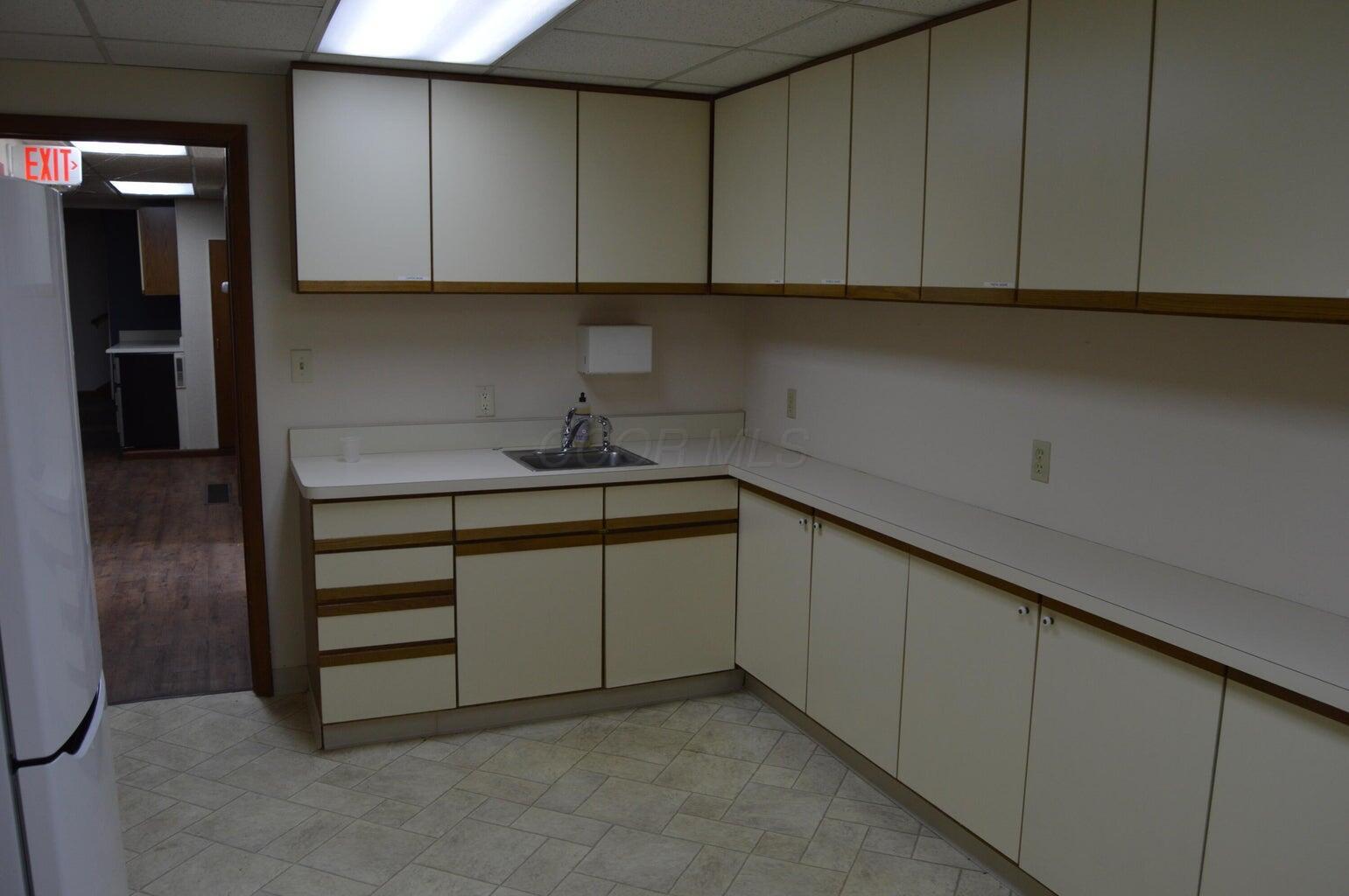435 E Main Street Property Photo 16