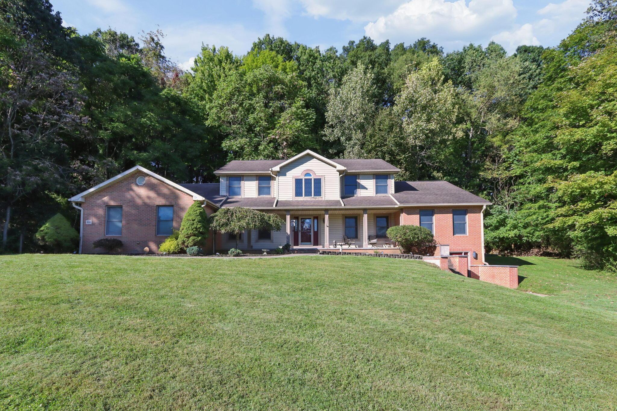800 Briarhill Drive Property Photo 1