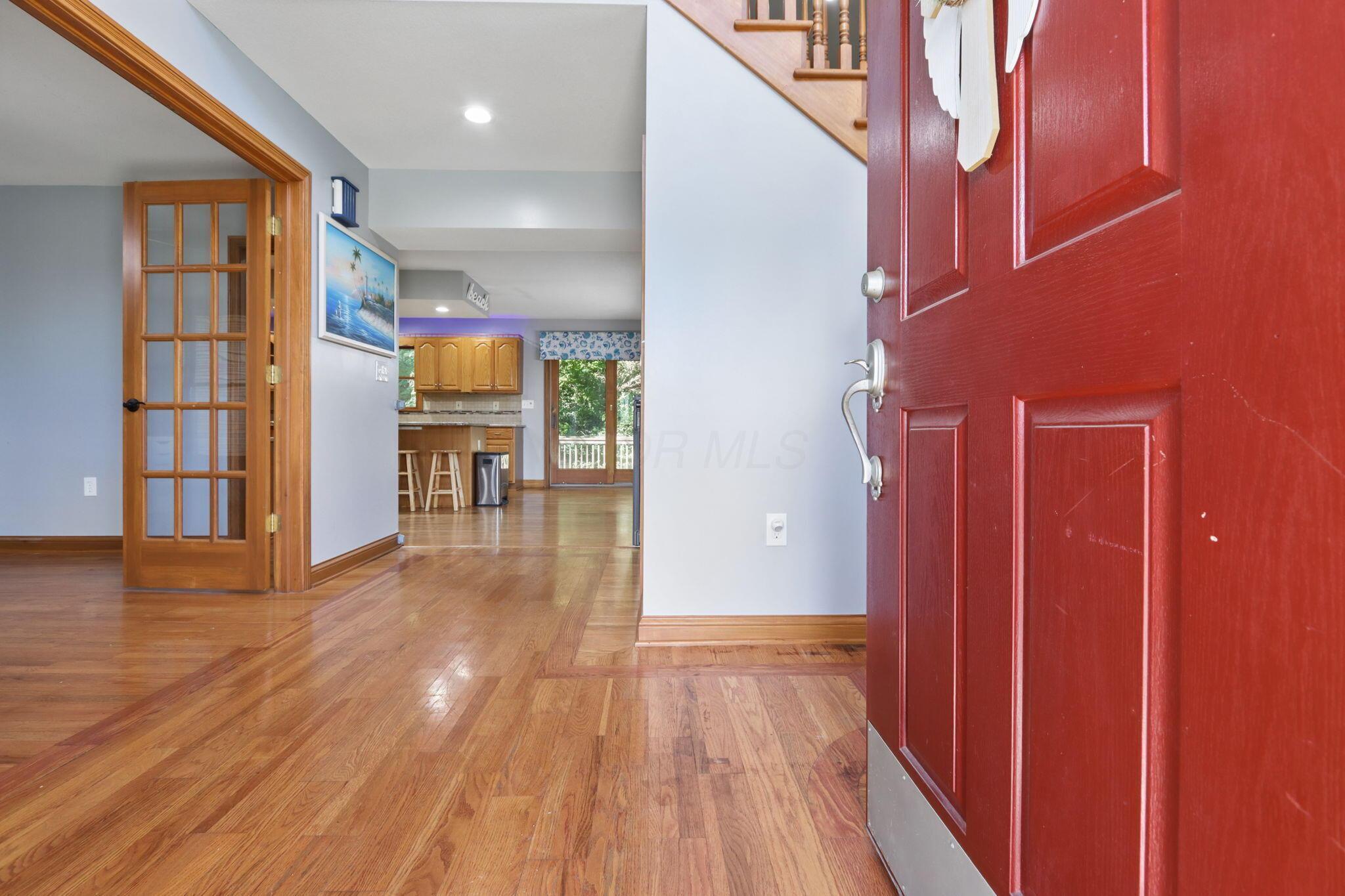 800 Briarhill Drive Property Photo 5