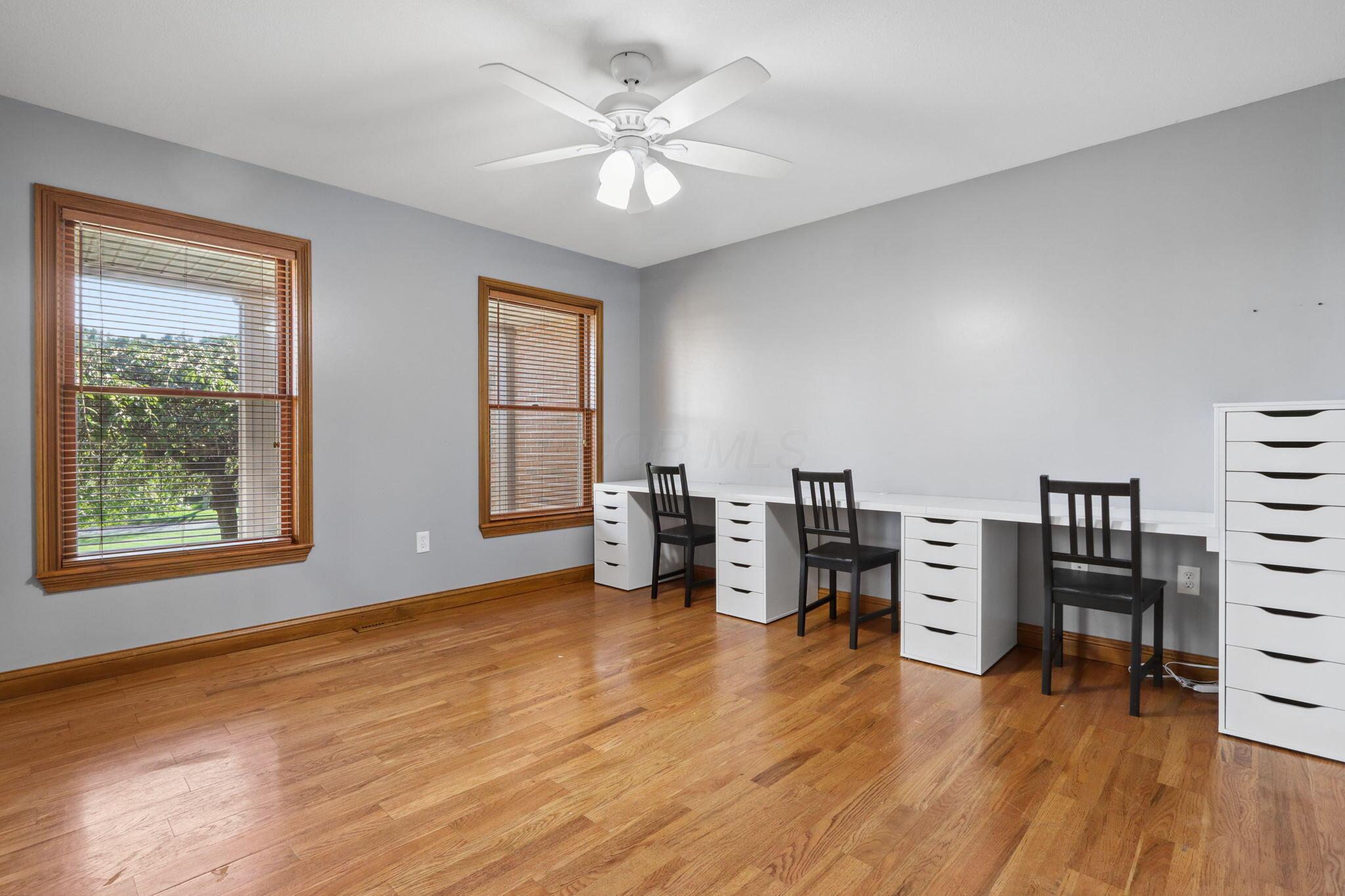 800 Briarhill Drive Property Photo 6