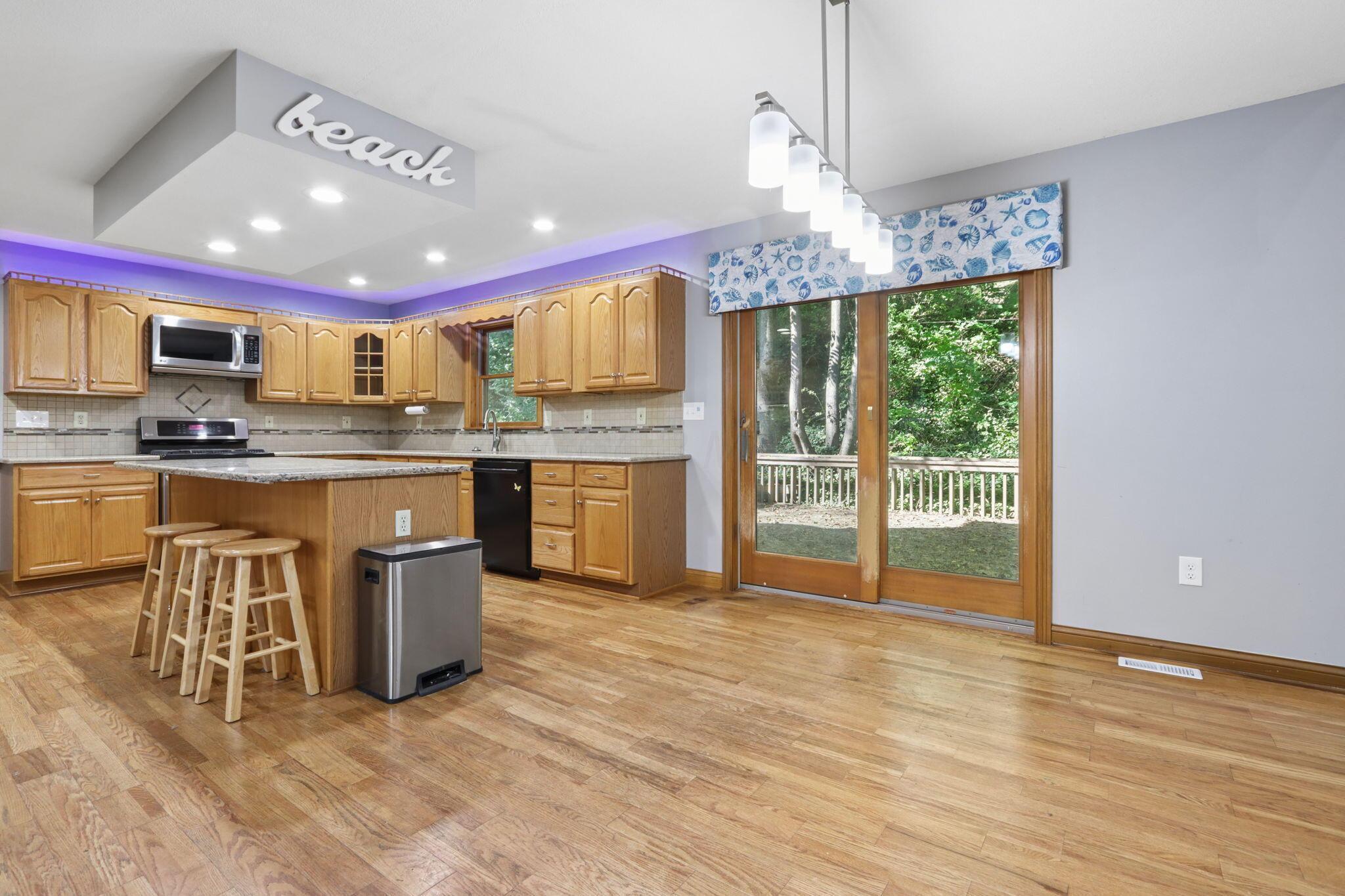 800 Briarhill Drive Property Photo 17