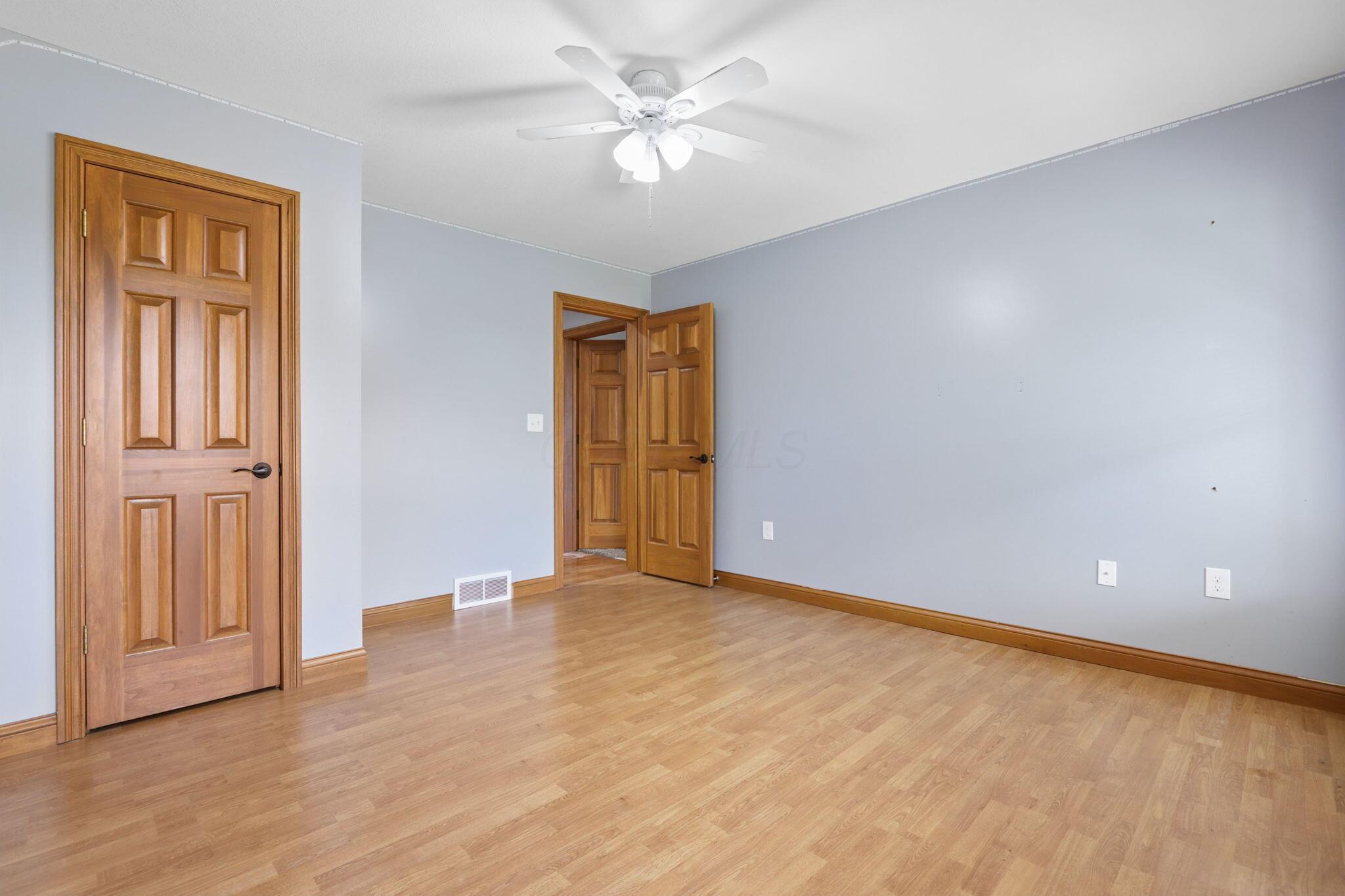800 Briarhill Drive Property Photo 23