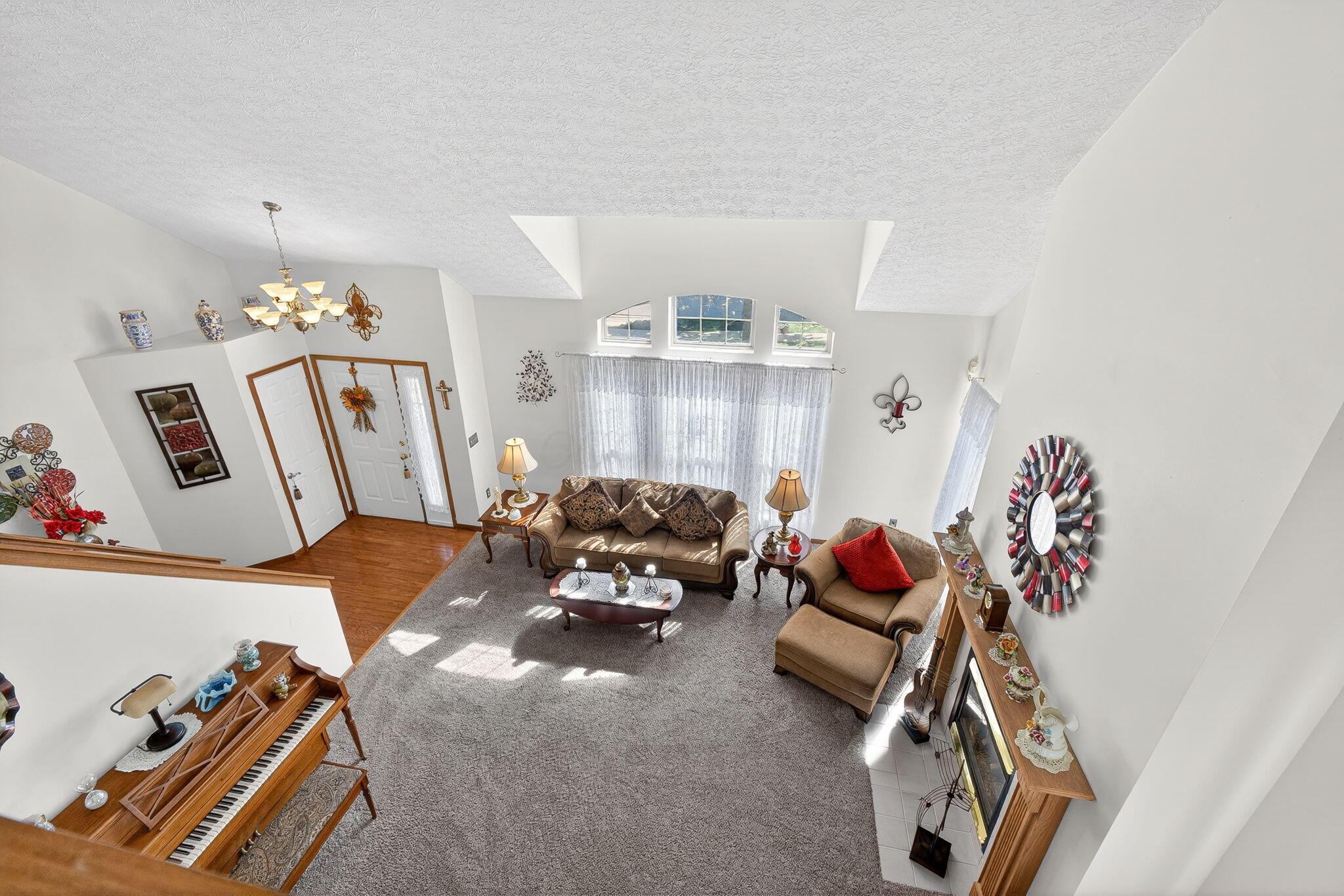 6324 Rossmore Lane Property Photo 1