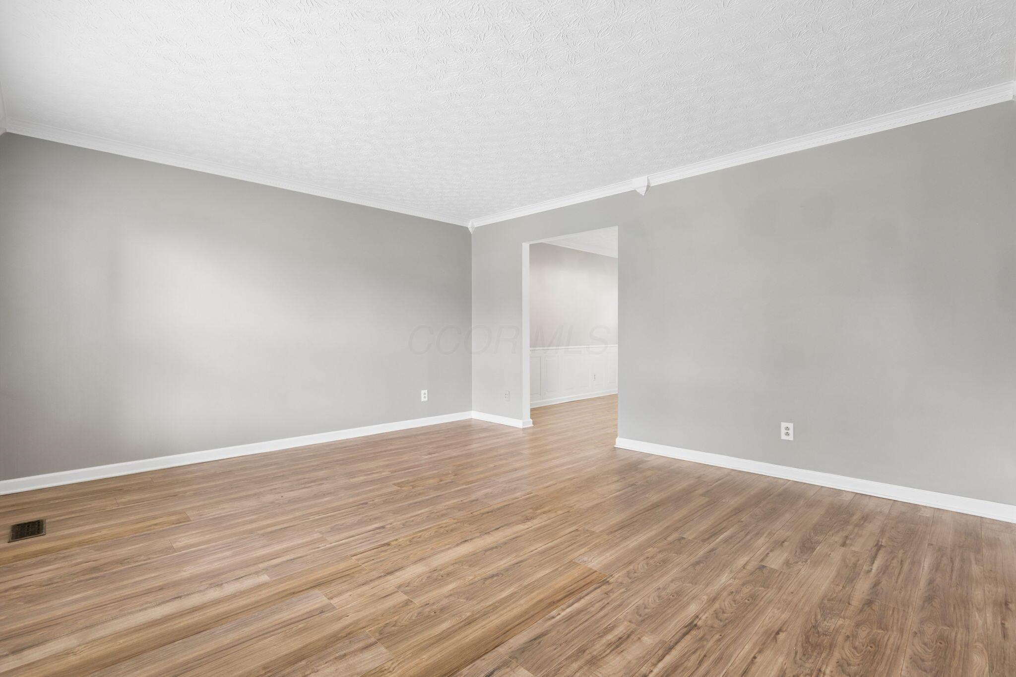 70 Ridgedale Court Property Photo 7