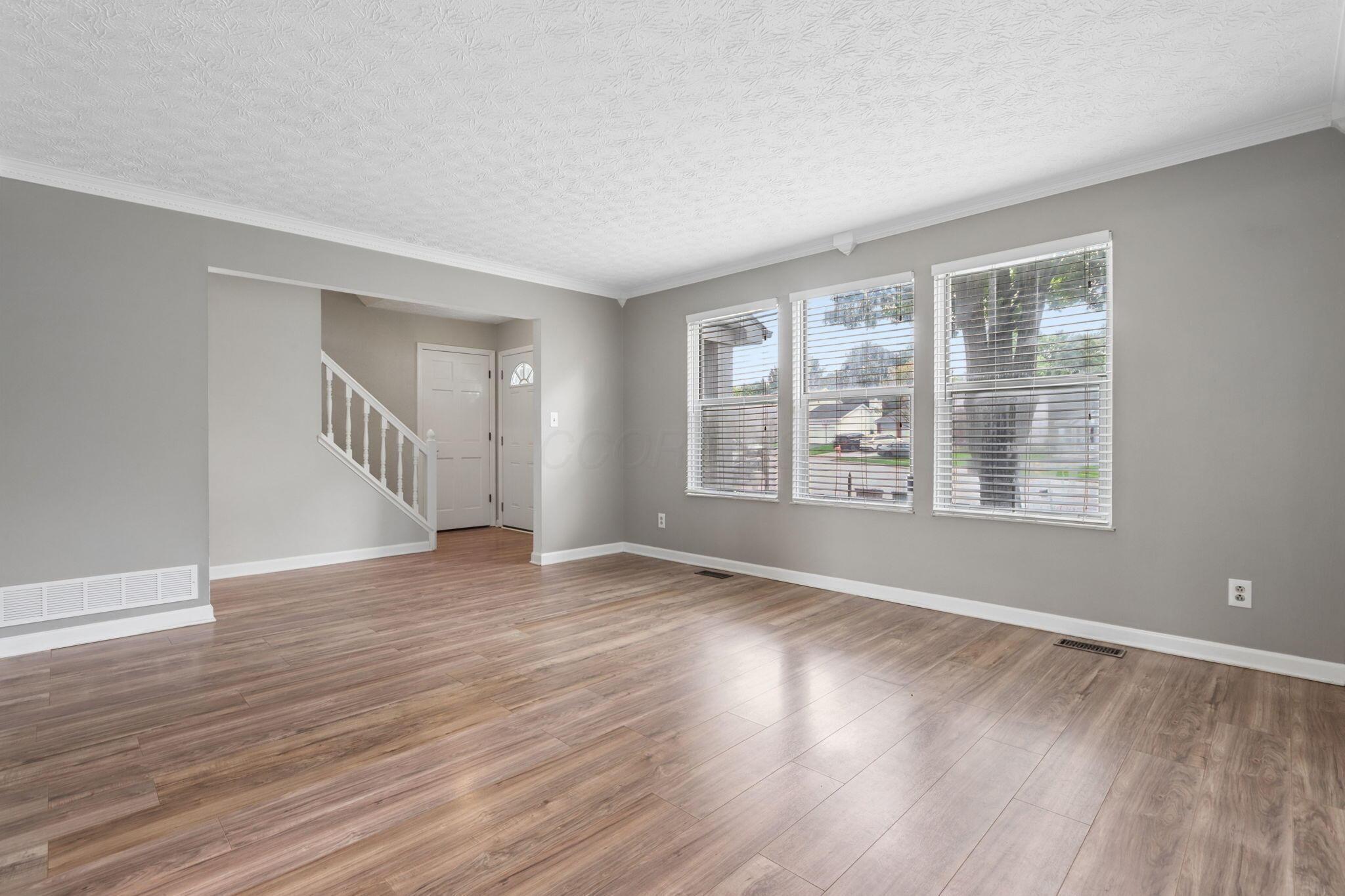 70 Ridgedale Court Property Photo 8