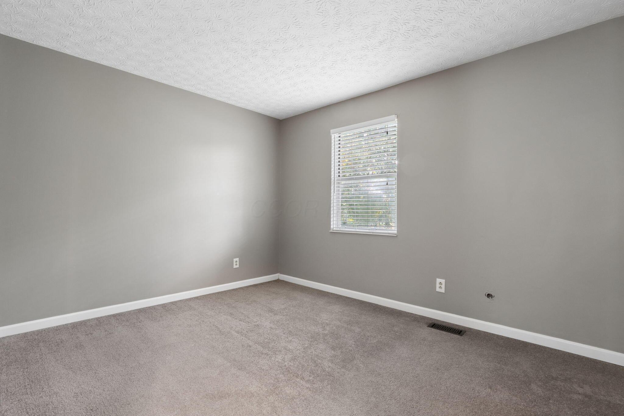 70 Ridgedale Court Property Photo 26