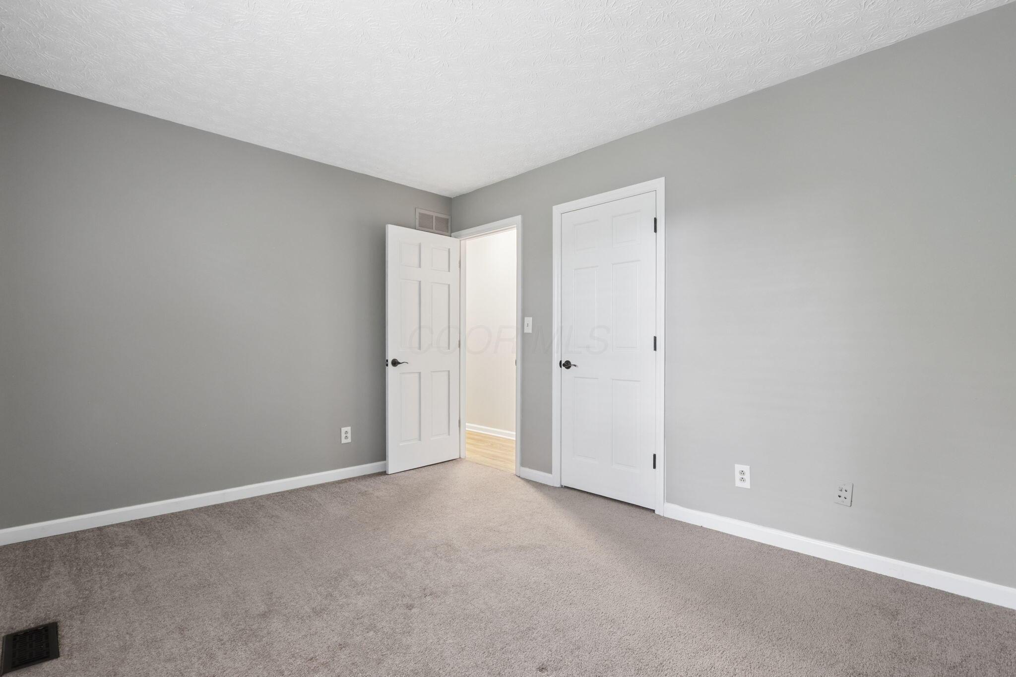 70 Ridgedale Court Property Photo 27