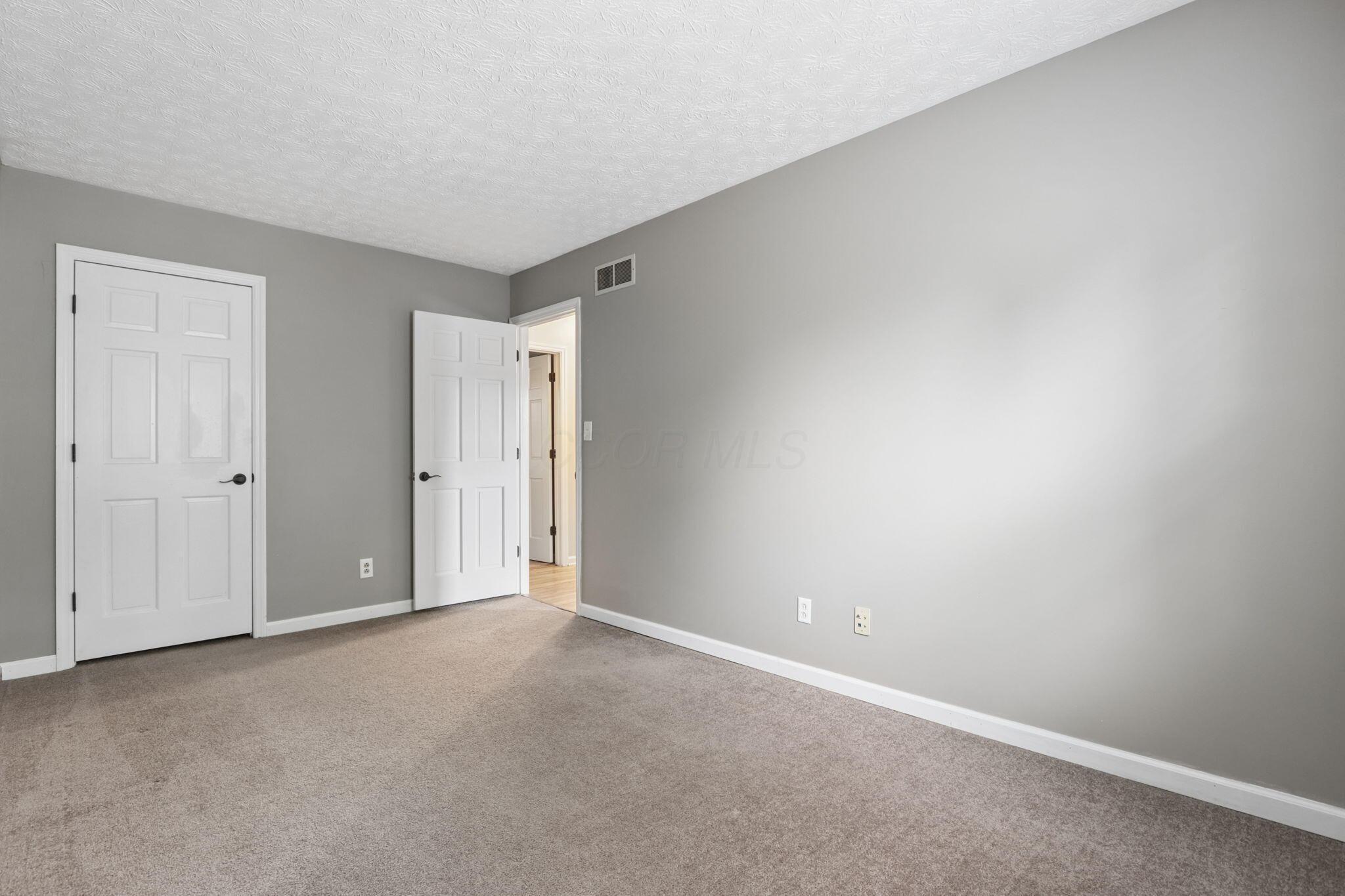 70 Ridgedale Court Property Photo 29