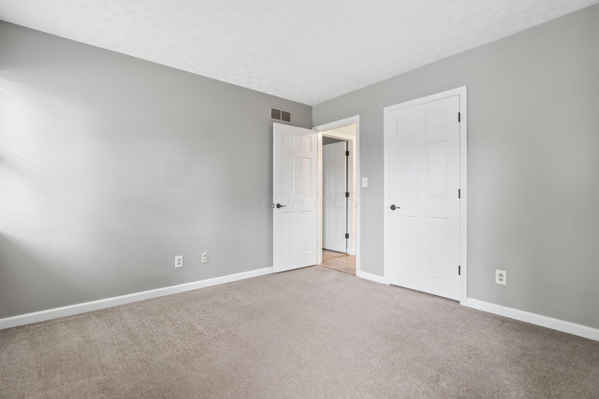 70 Ridgedale Court Property Photo 31