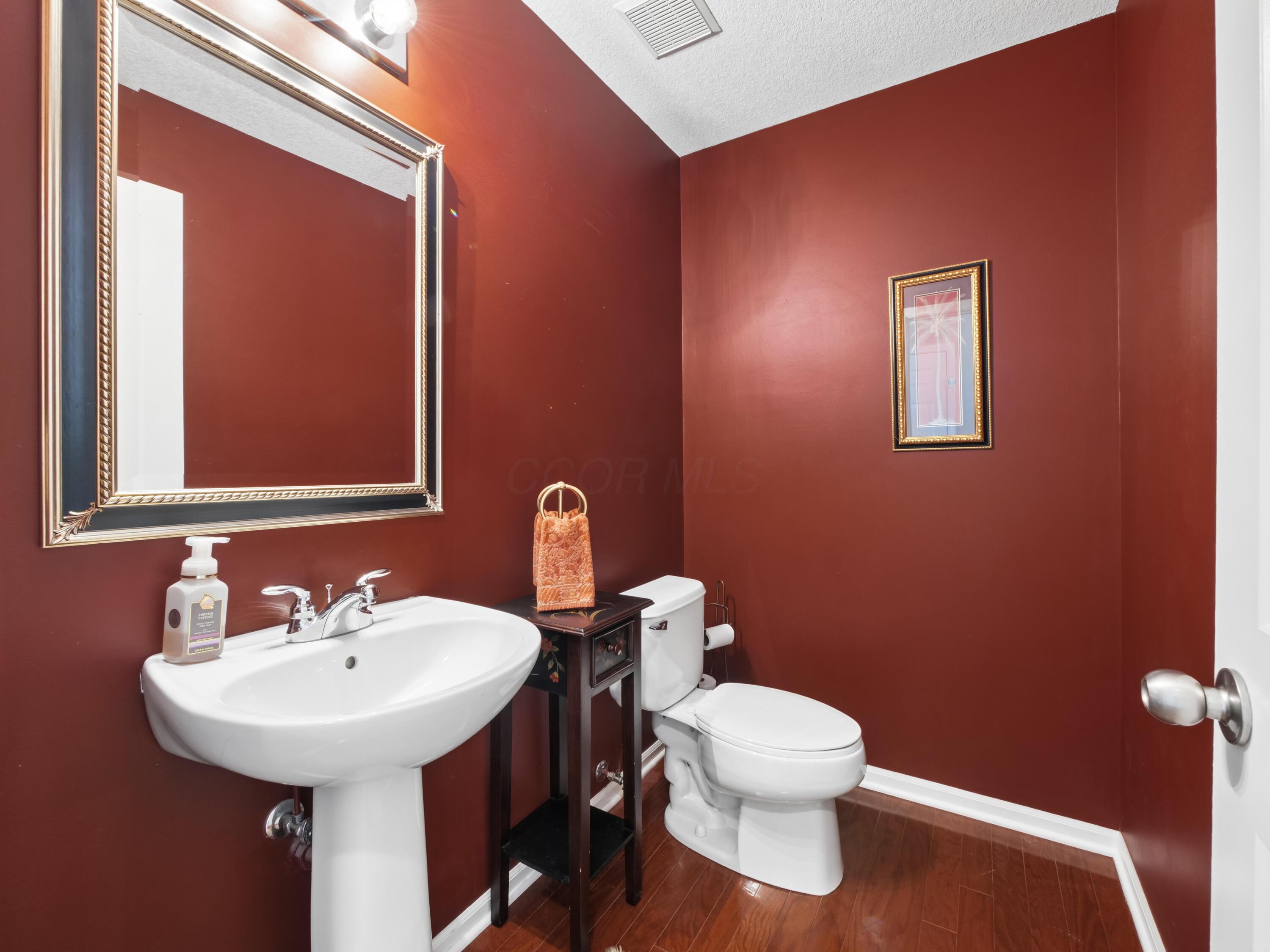 1246 Hall Lane Property Photo 16