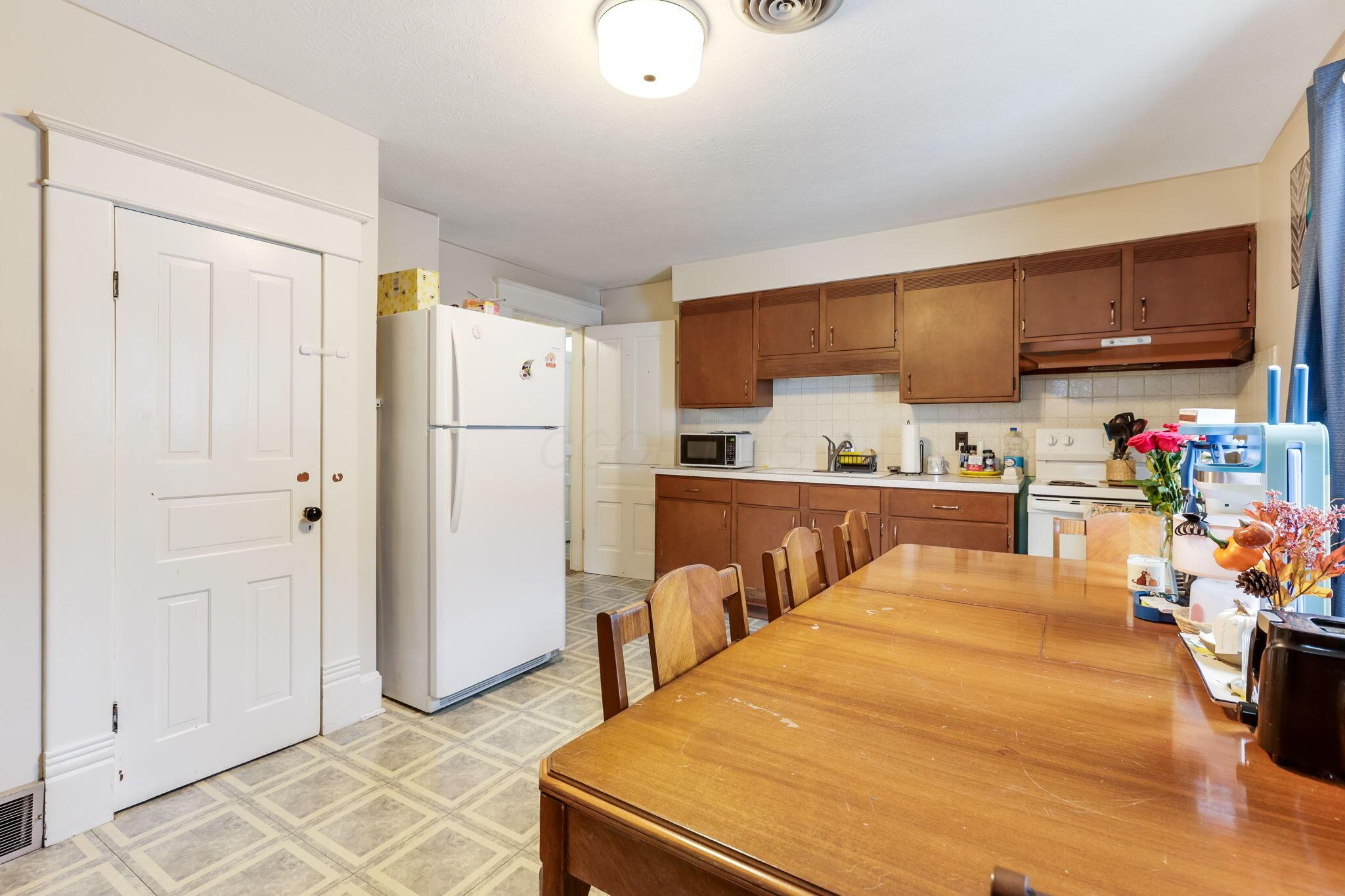 302 Reber Avenue Property Photo 24