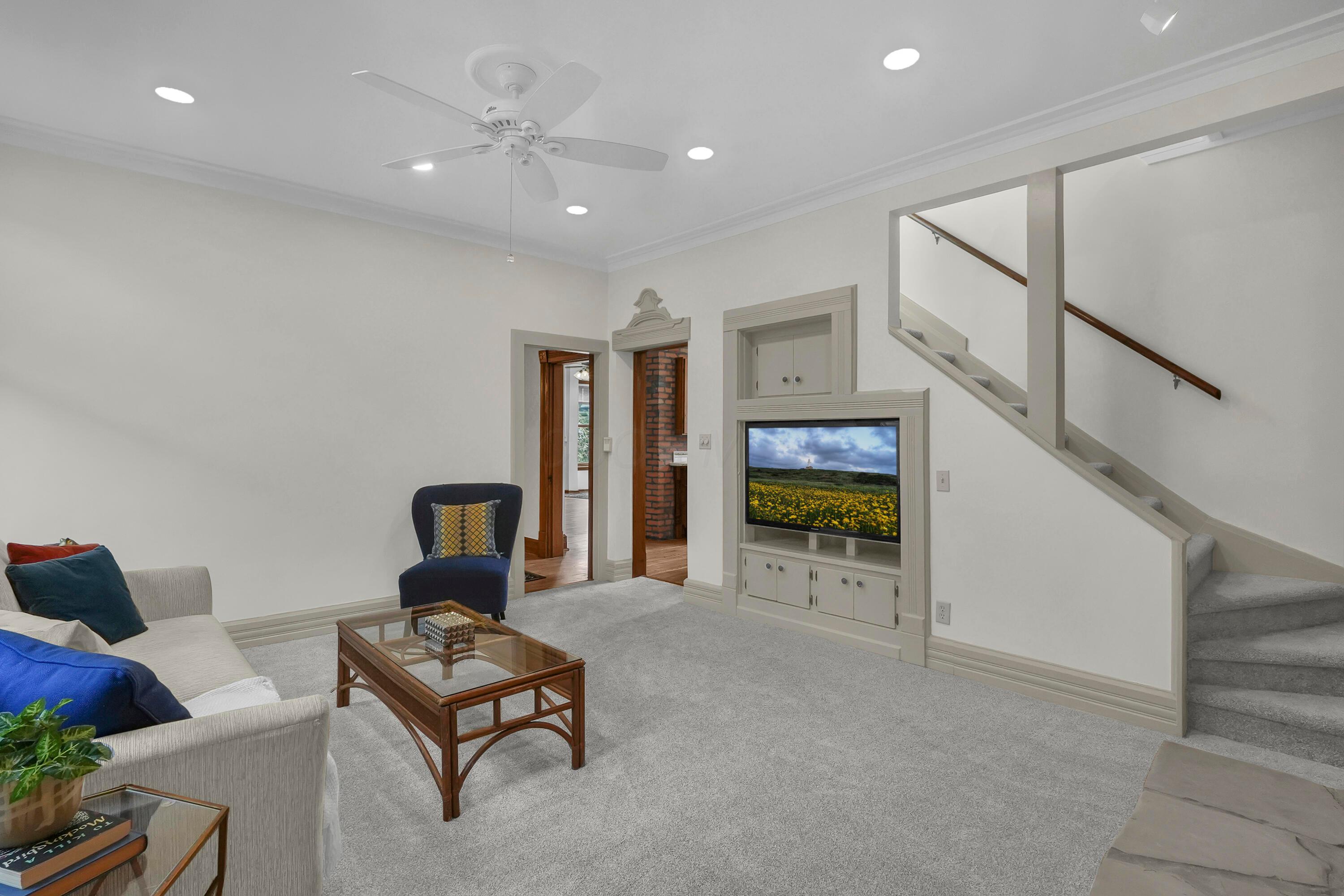 1319 Hunter Avenue Property Photo 22