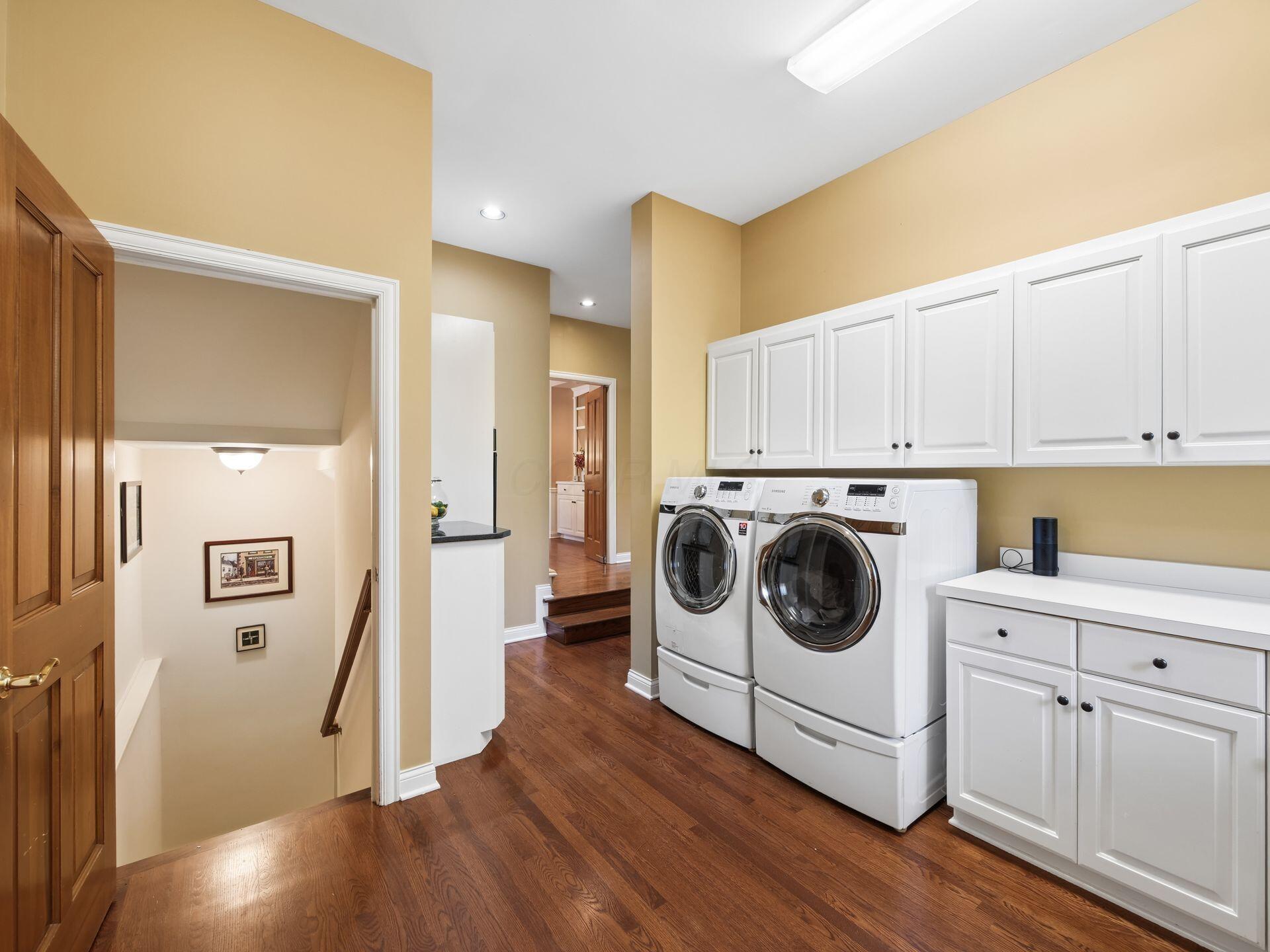 10541 Wellington Boulevard Property Photo 29