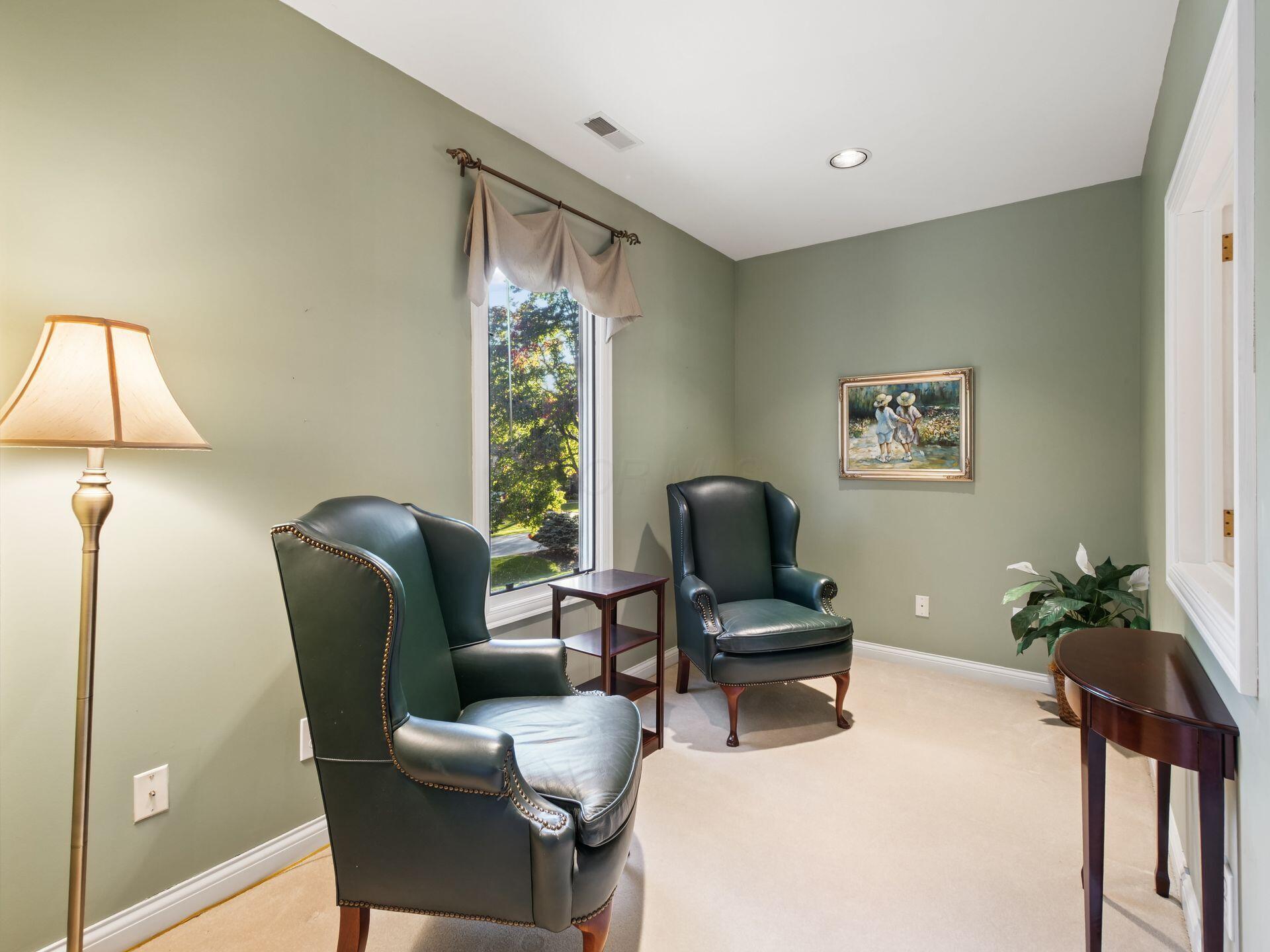 10541 Wellington Boulevard Property Photo 56