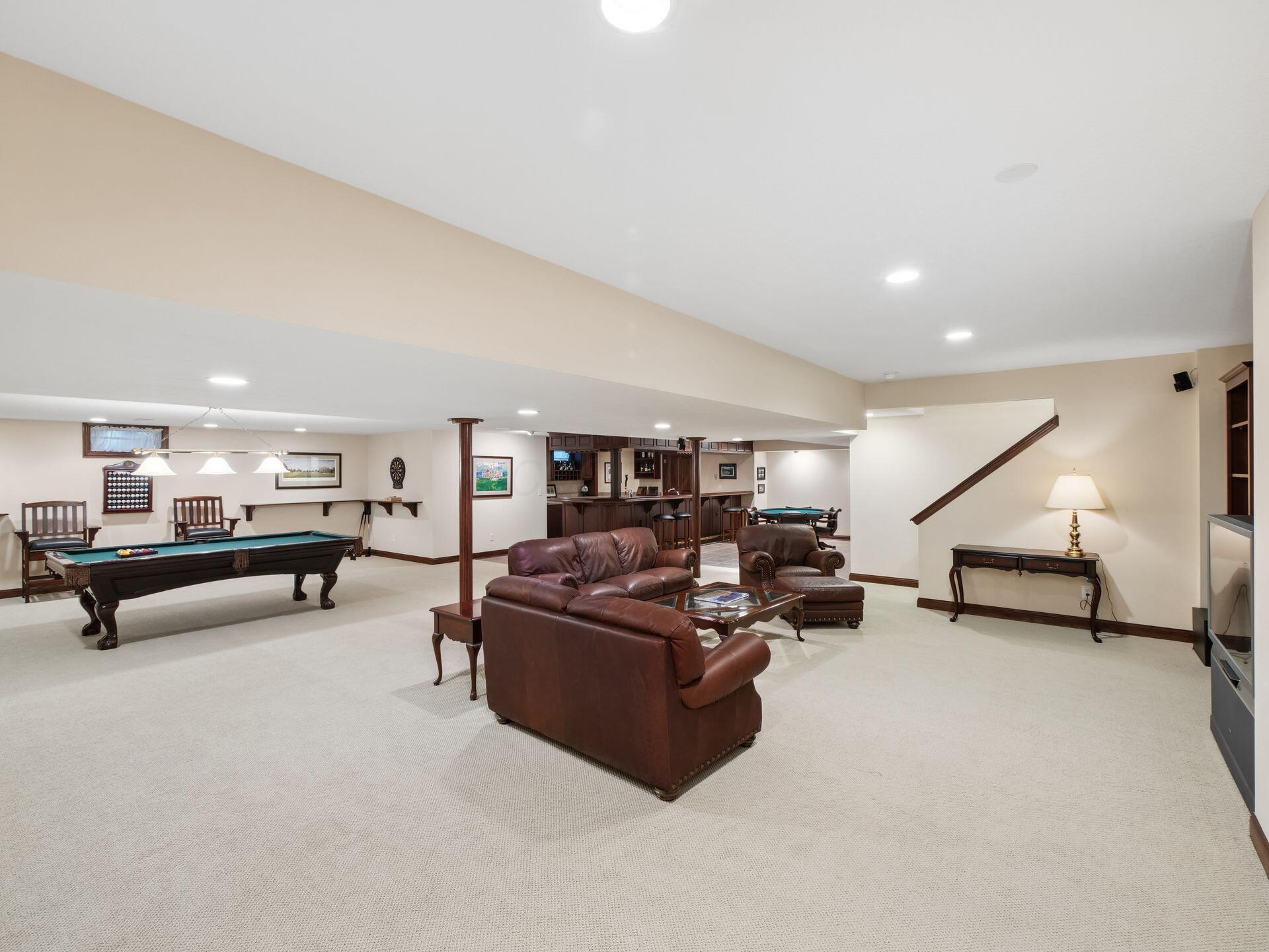 10541 Wellington Boulevard Property Photo 60