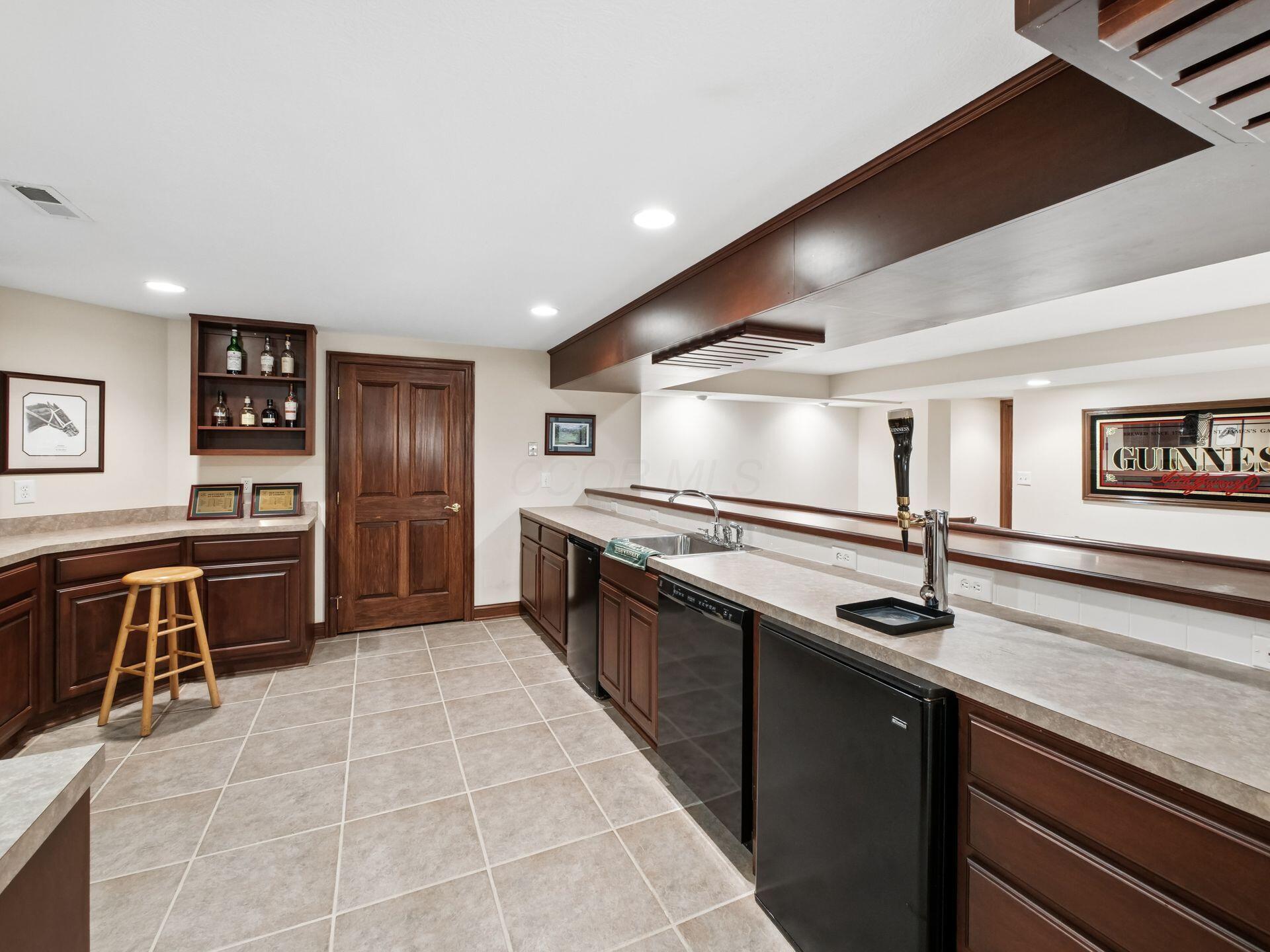 10541 Wellington Boulevard Property Photo 63