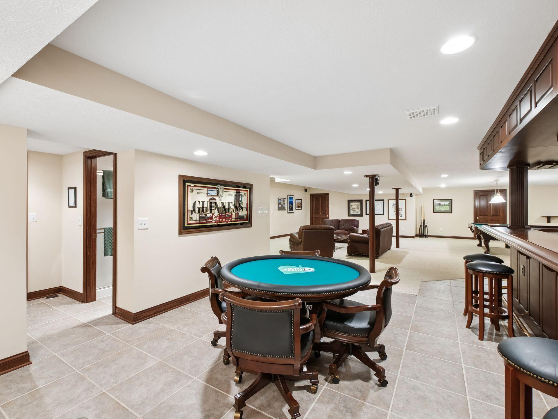 10541 Wellington Boulevard Property Photo 66