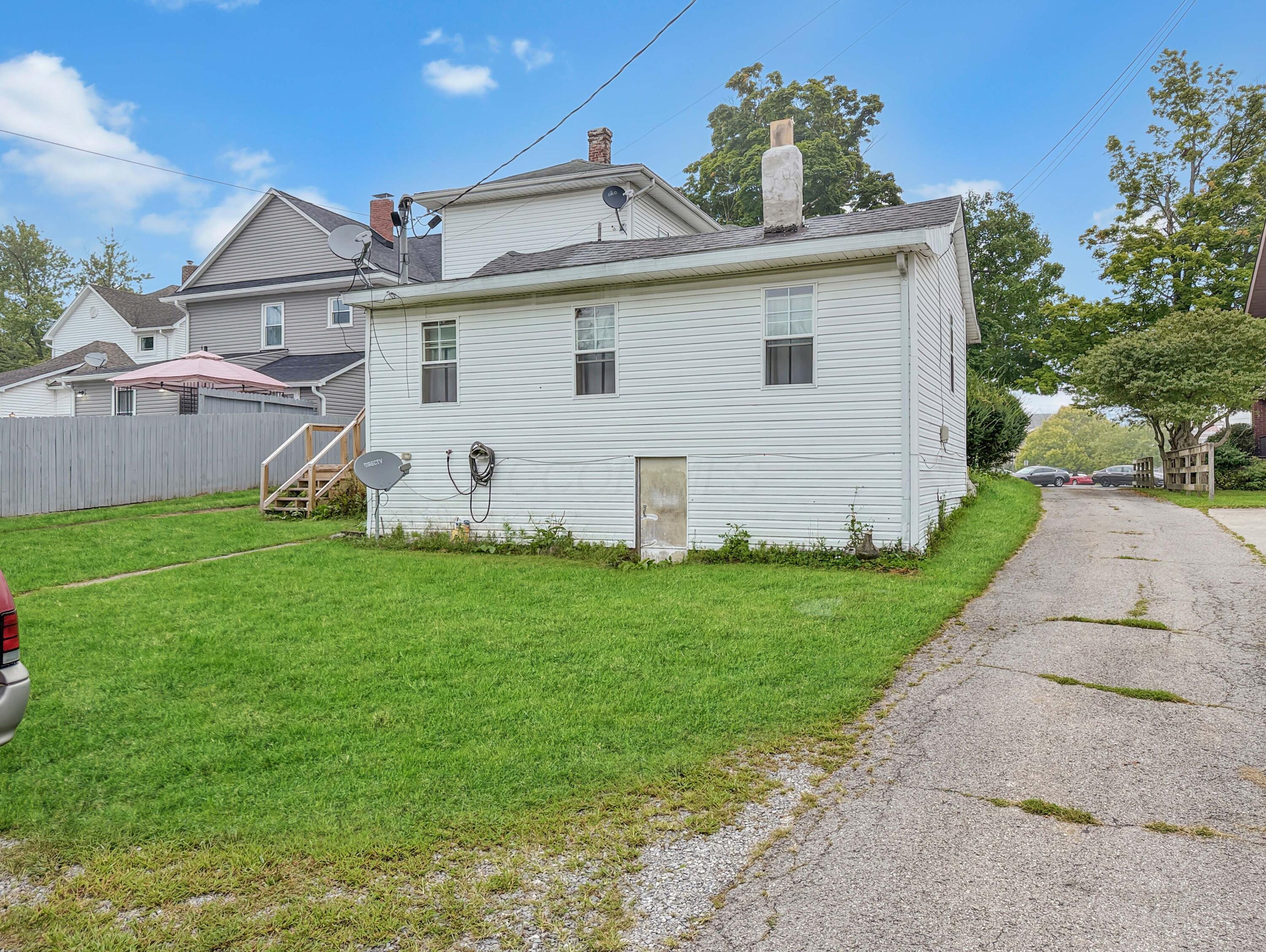226037758 Property Photo 6