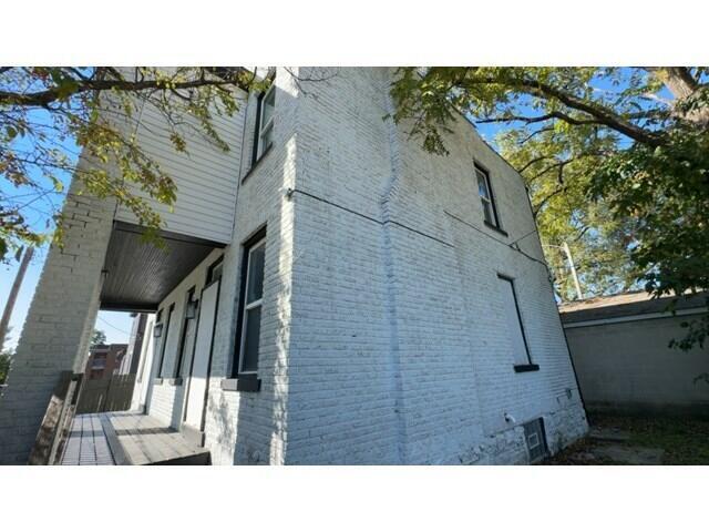 554 Oakwood Avenue Property Photo 6