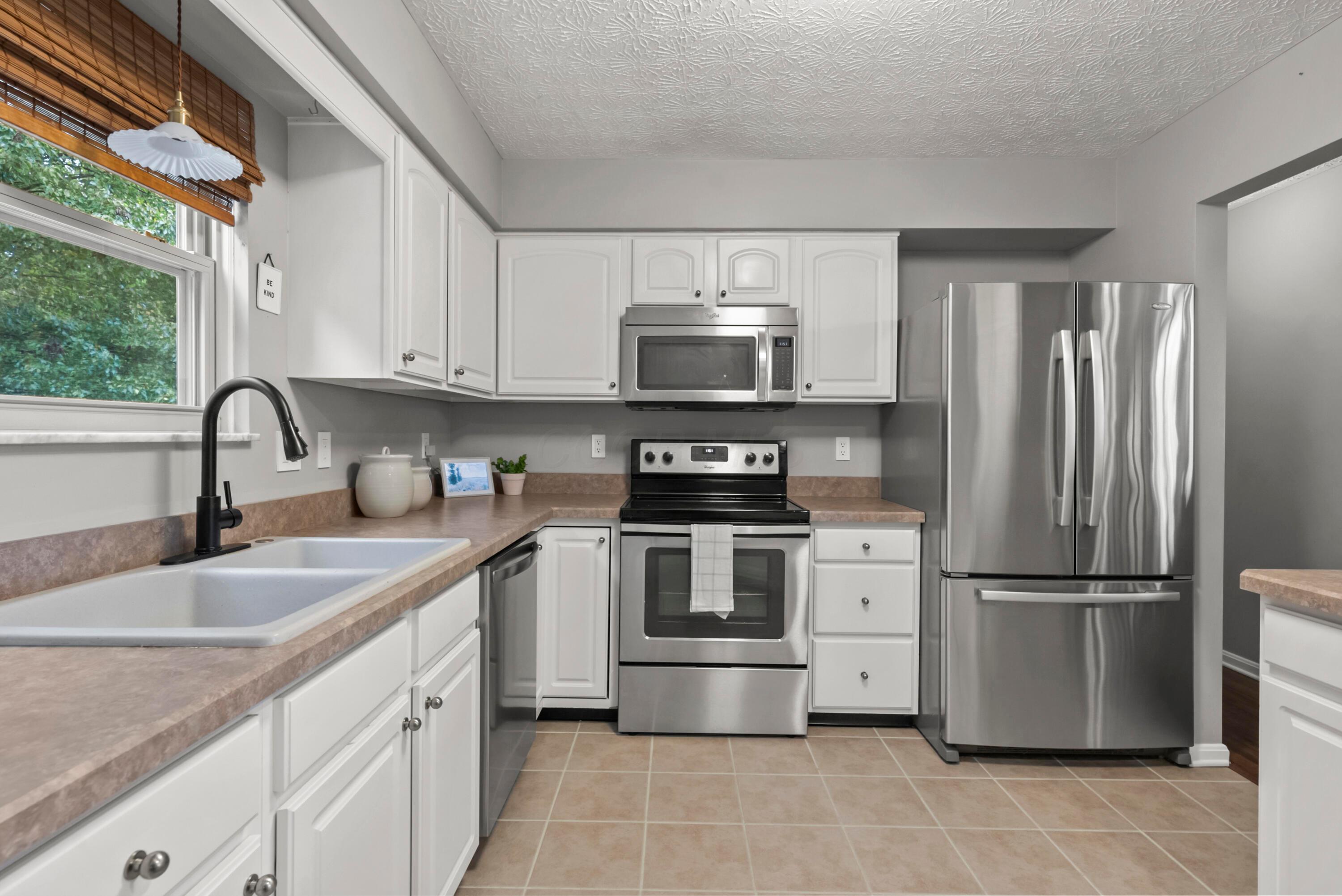 484 Ironhorse Drive Property Photo 10