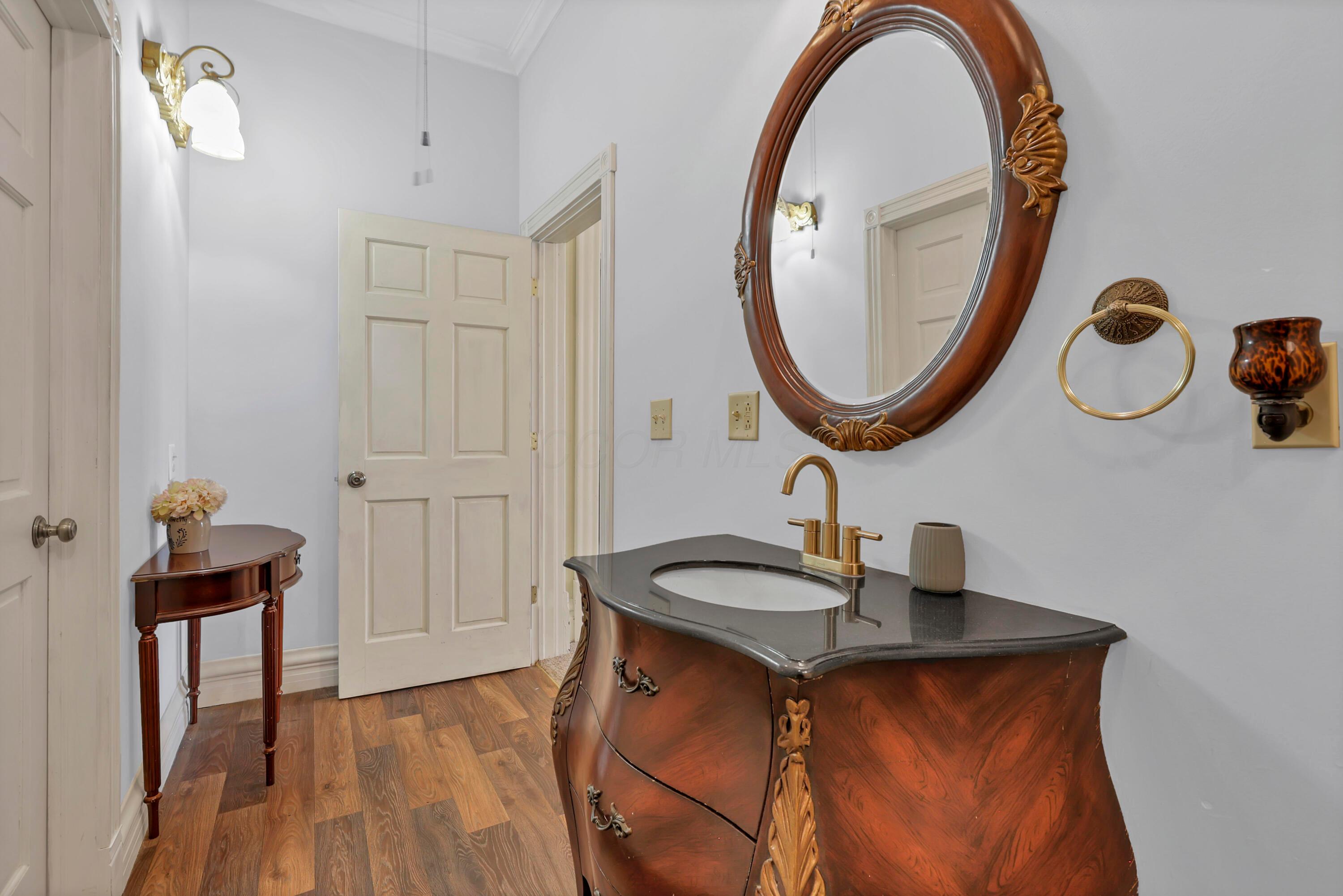 417 E Chestnut Street, 415 And 417 Property Photo 14
