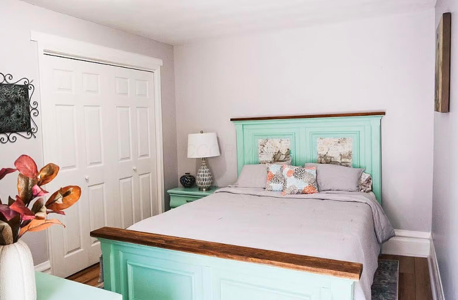 417 E Chestnut Street, 415 And 417 Property Photo 52