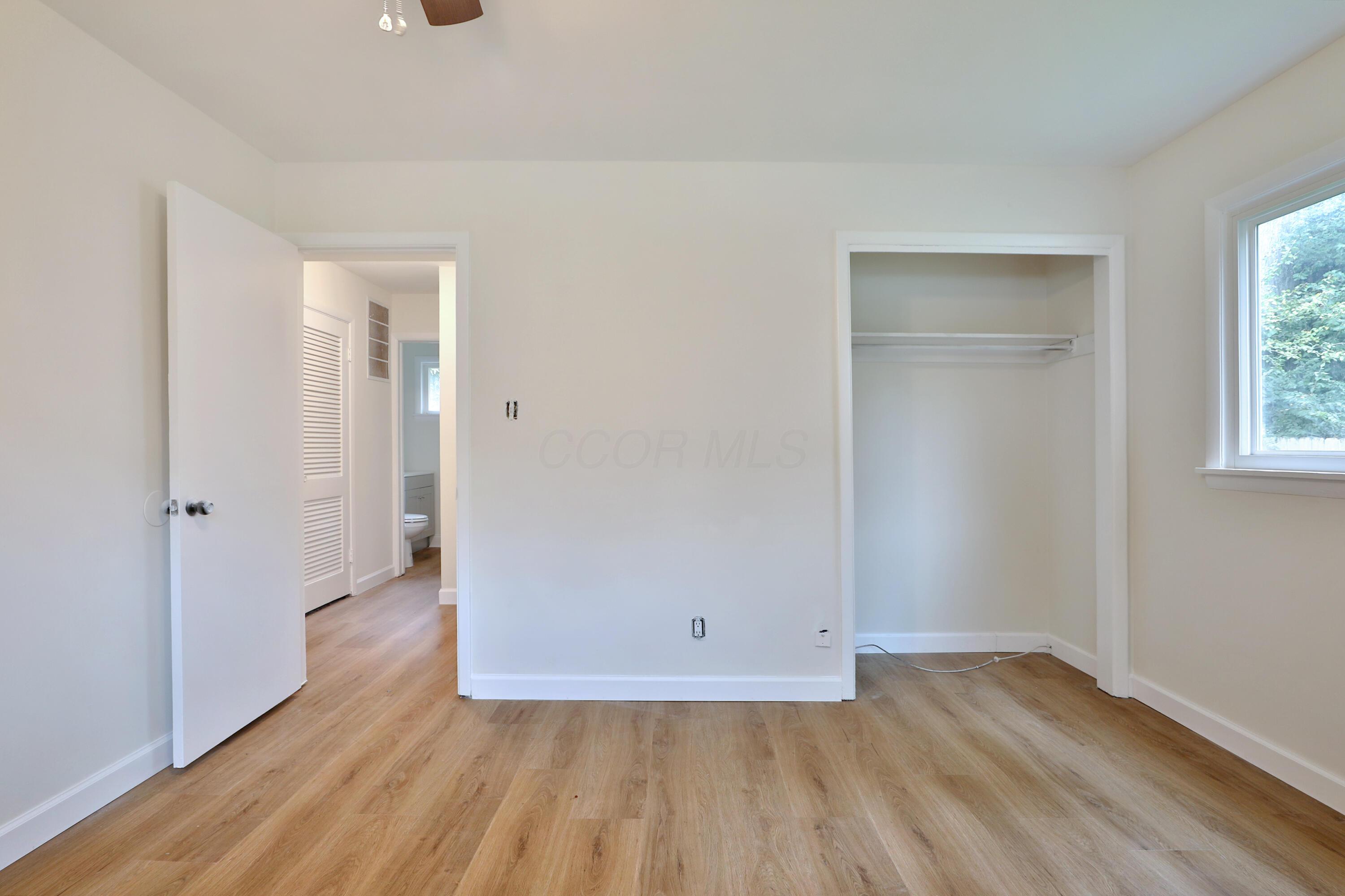 1044 Caniff Road Property Photo 15