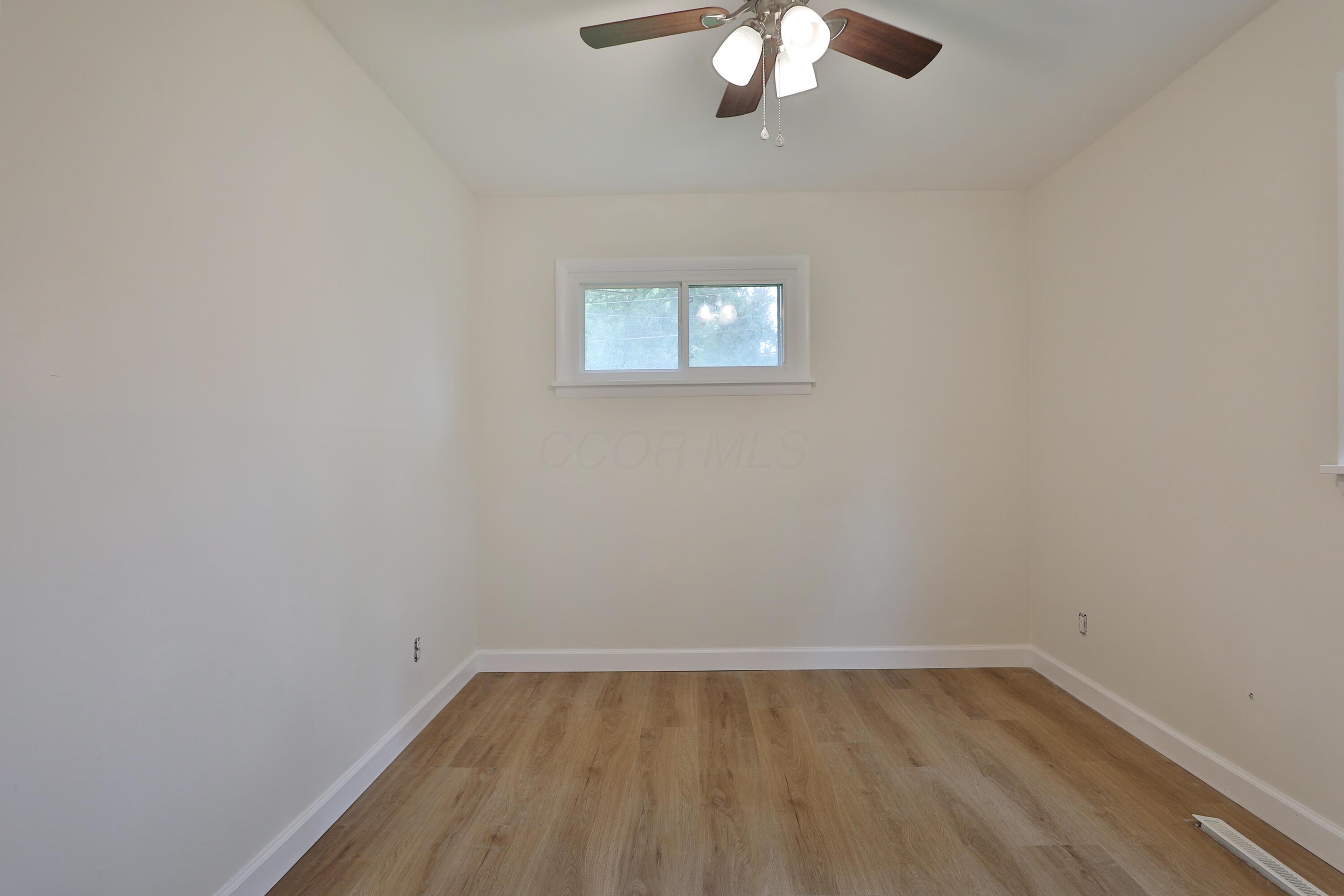 1044 Caniff Road Property Photo 17