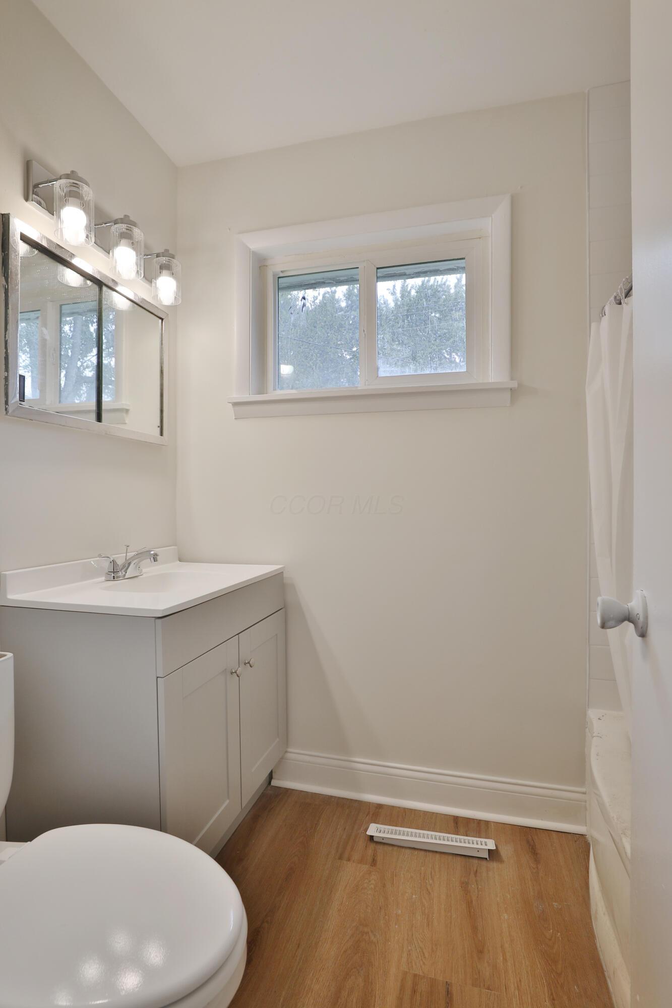 1044 Caniff Road Property Photo 19
