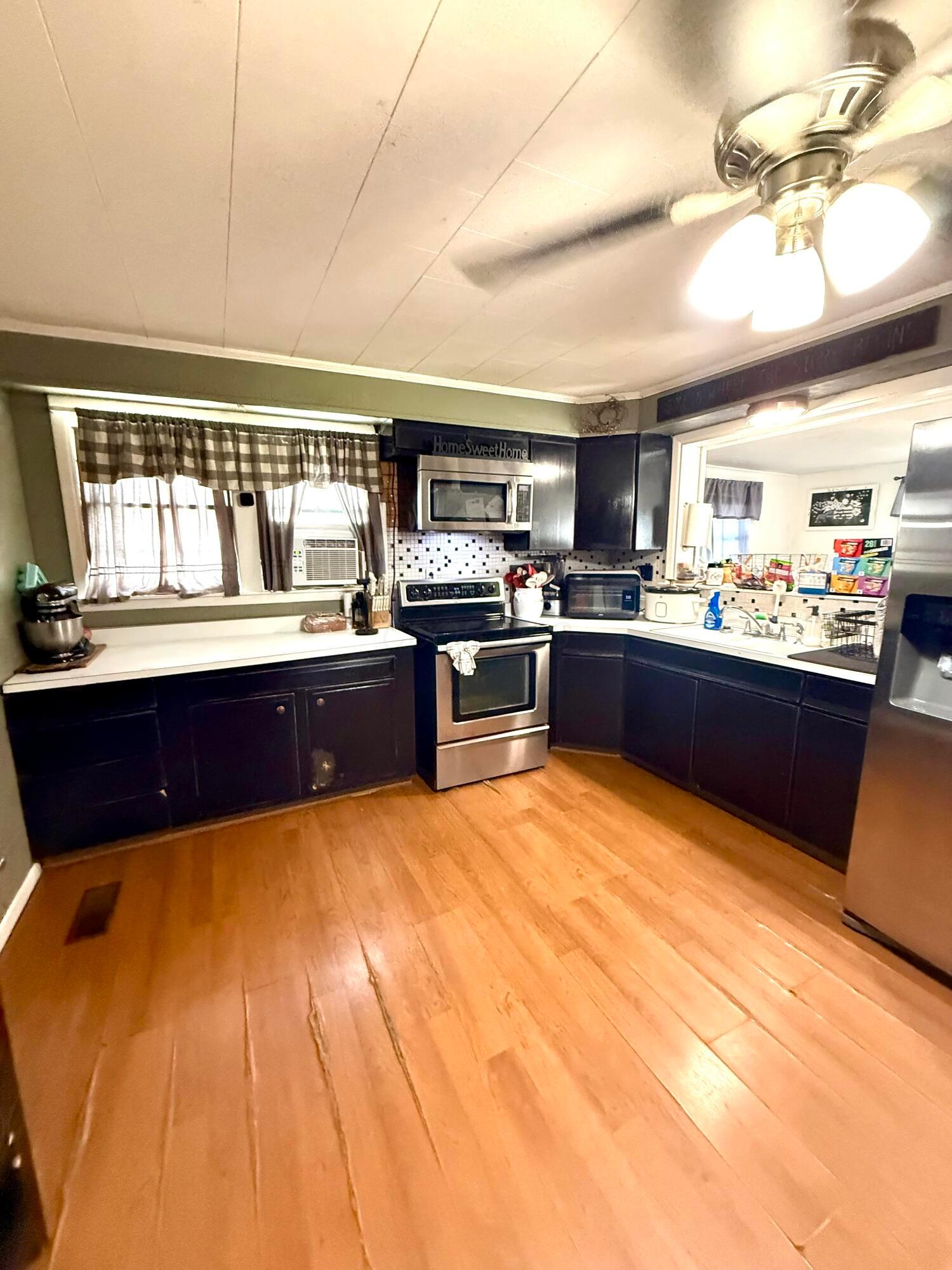 1209 Washington Avenue Property Photo 9